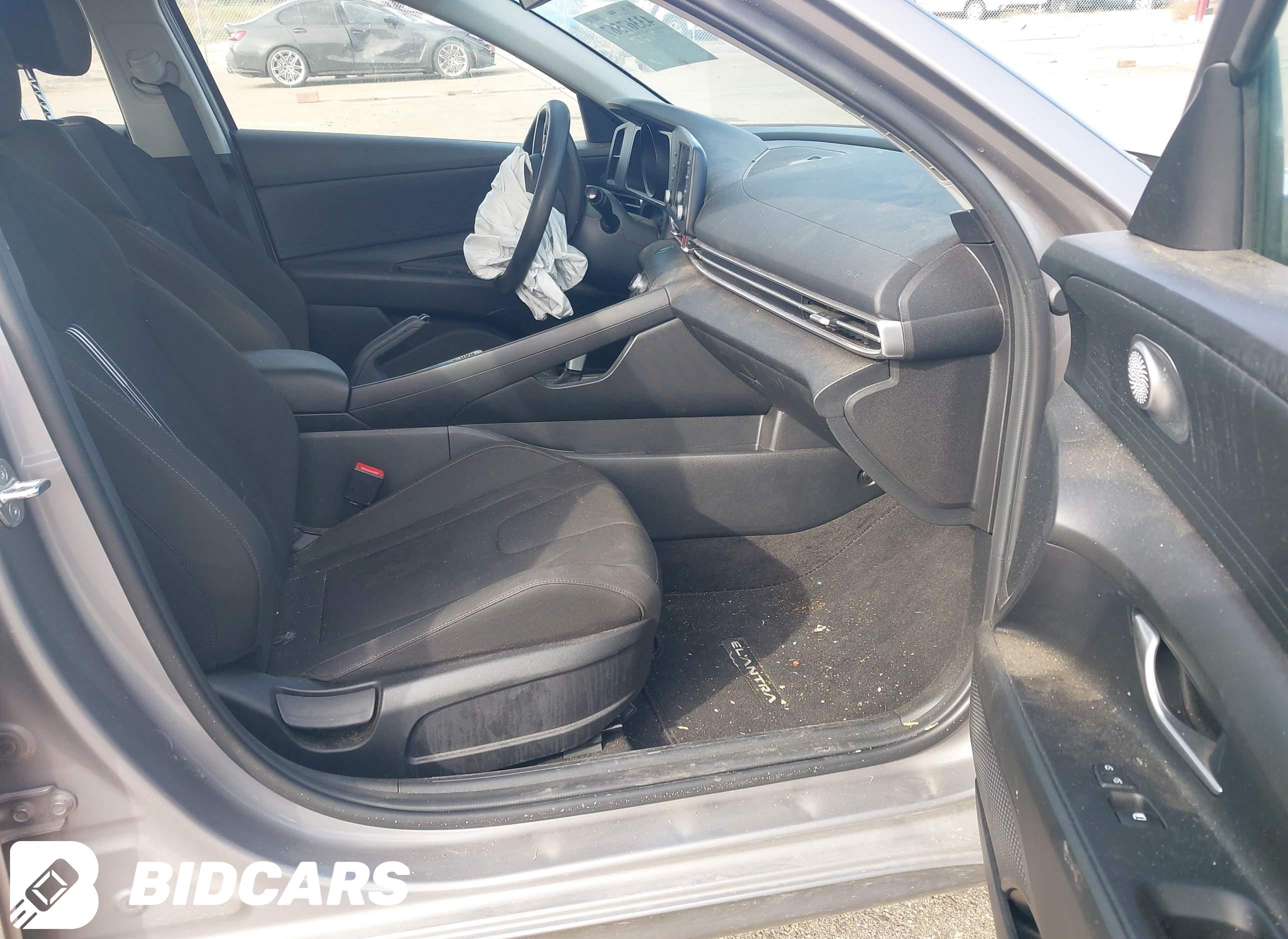 2023 Hyundai Elantra, Sel