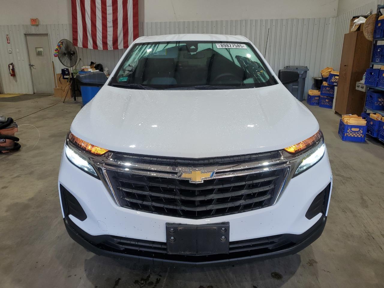 2022 Chevrolet Equinox, LS