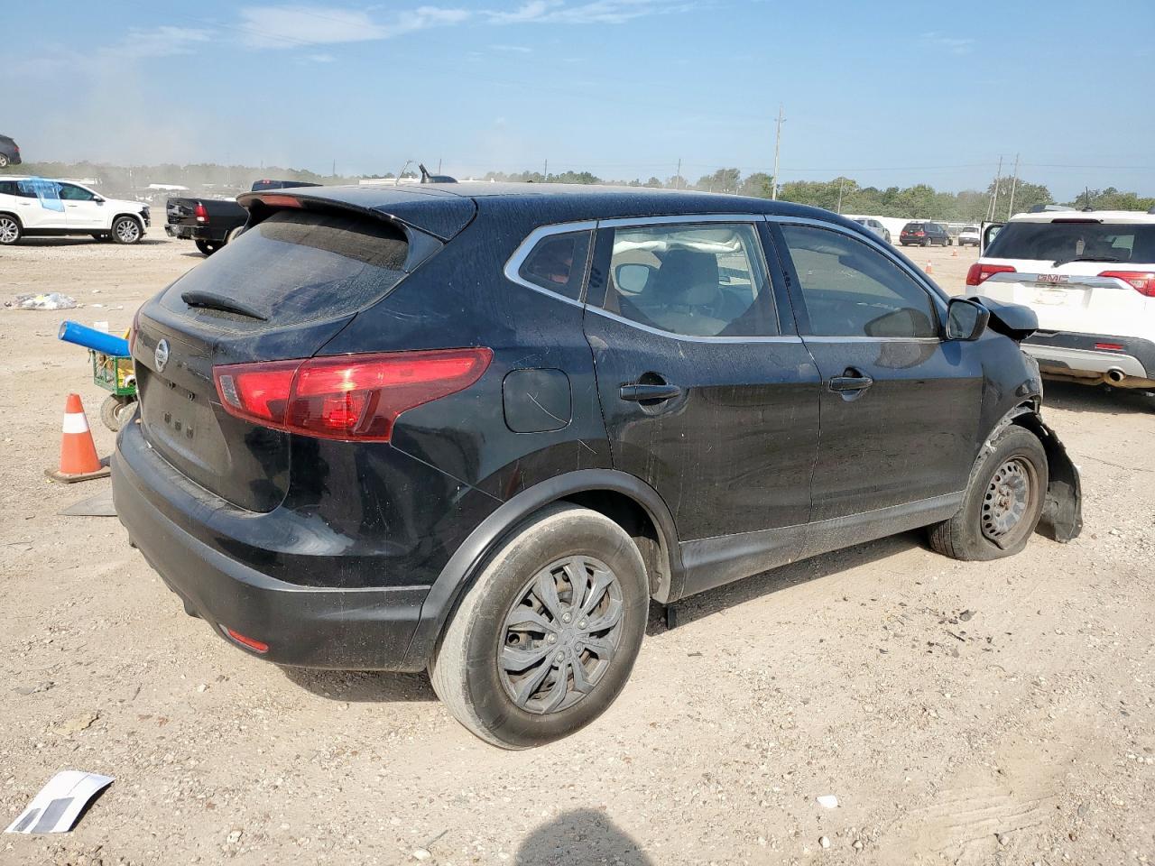 2019 Nissan Rogue, S