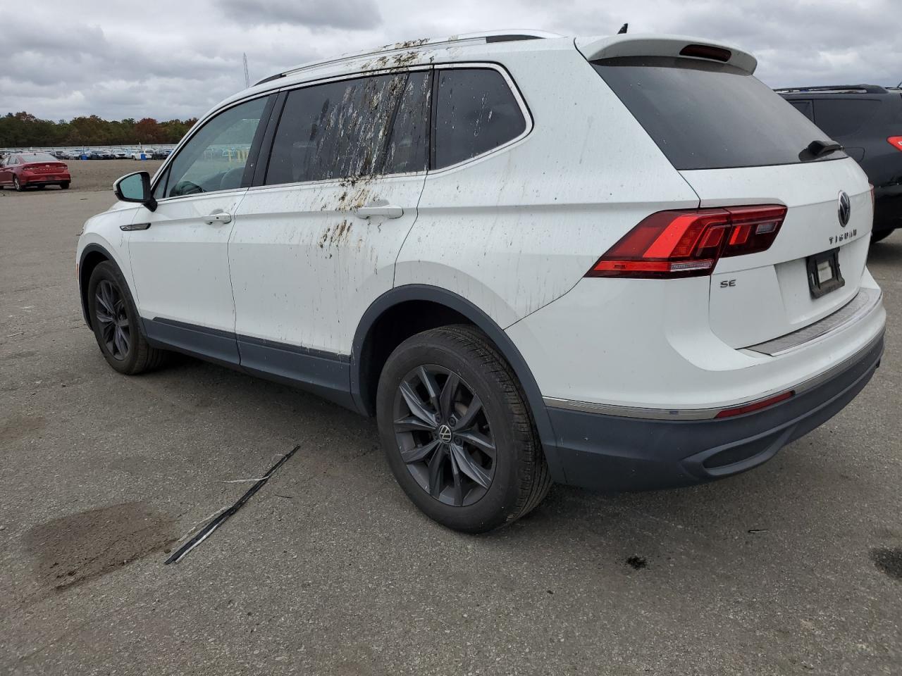 2022 Volkswagen Tiguan, SE