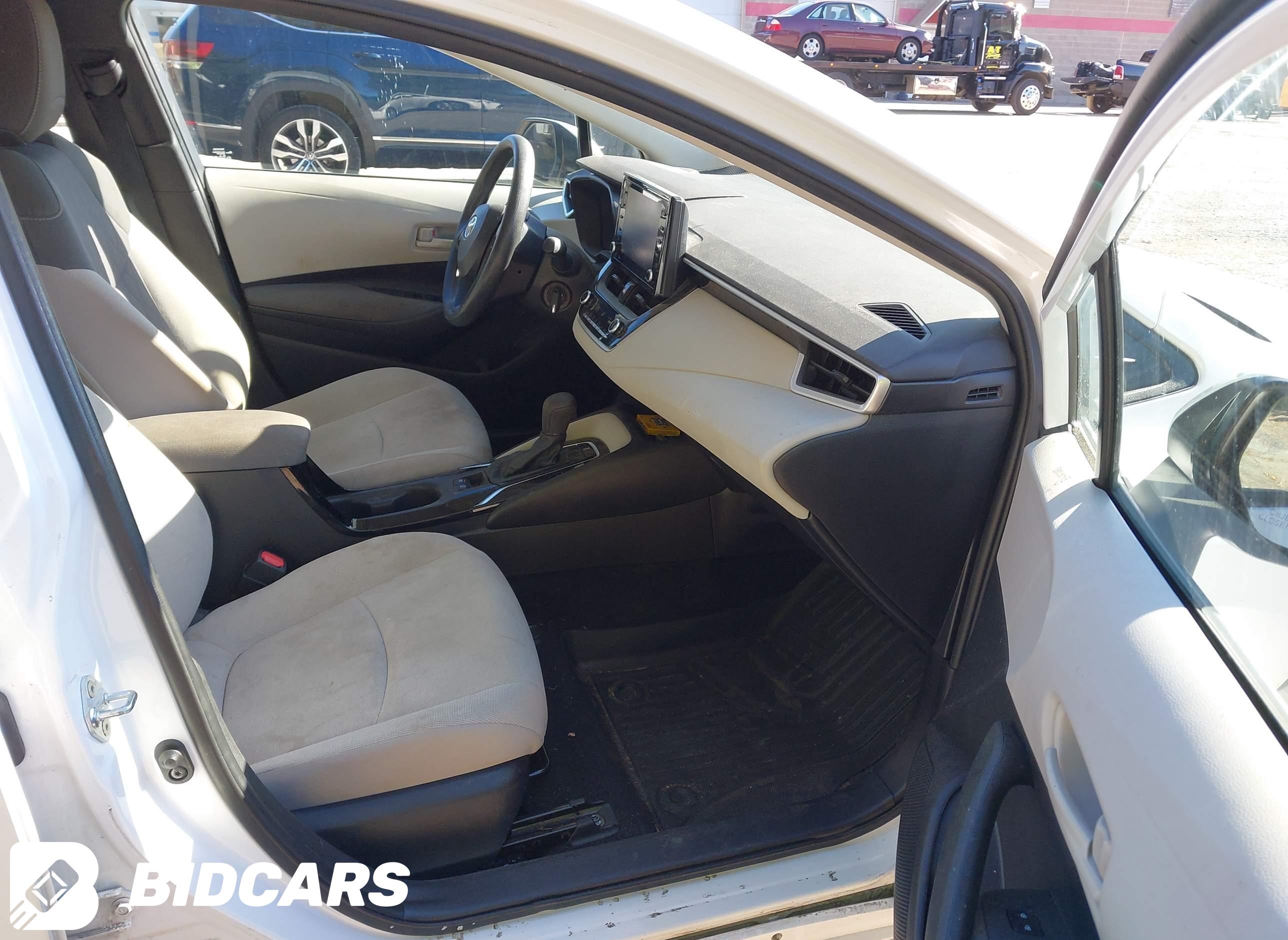 2022 Toyota Corolla, LE