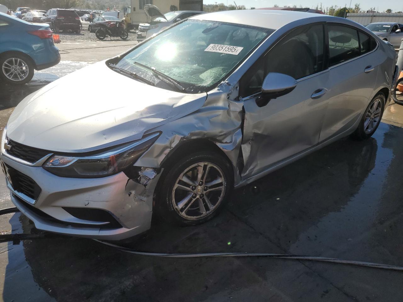 2018 Chevrolet Cruze, LT