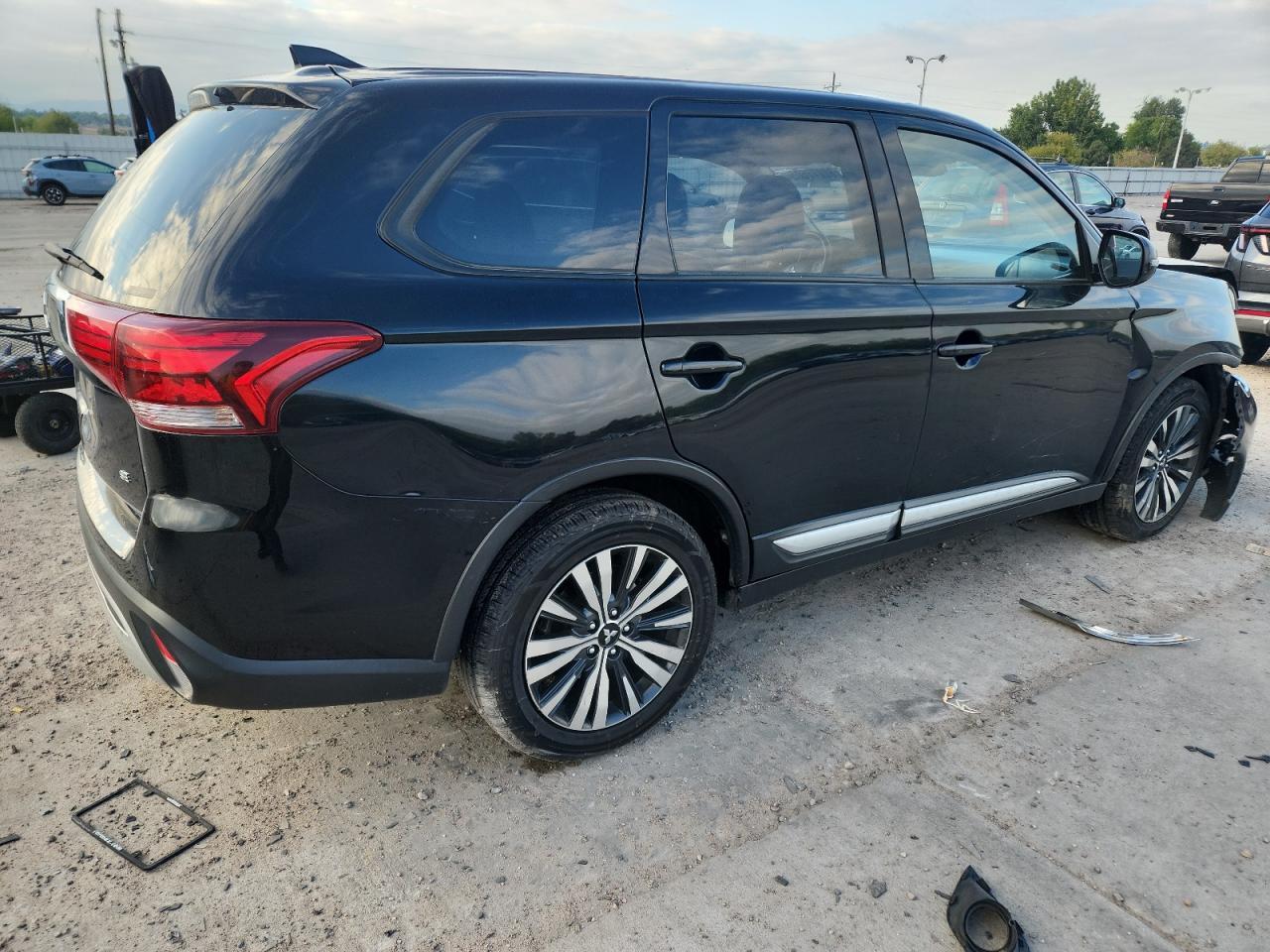 2020 Mitsubishi Outlander, SE