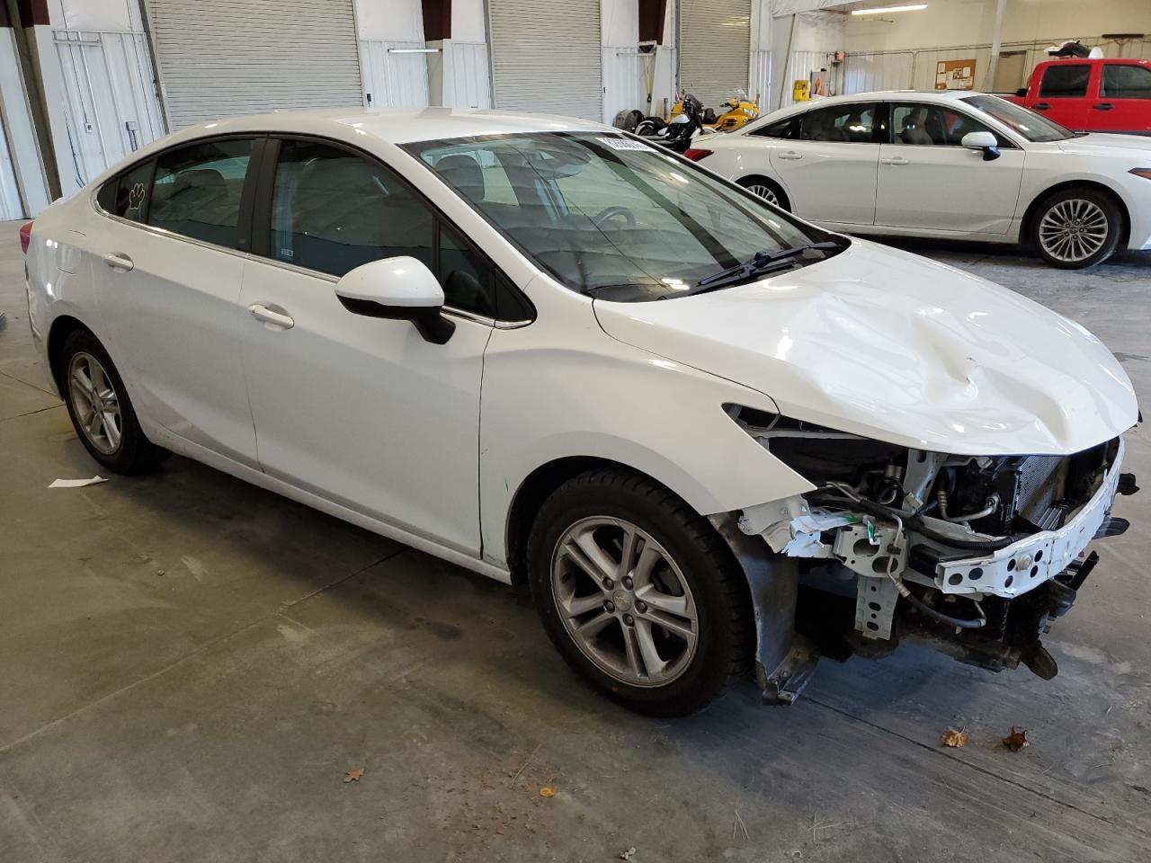 2017 Chevrolet Cruze, LT