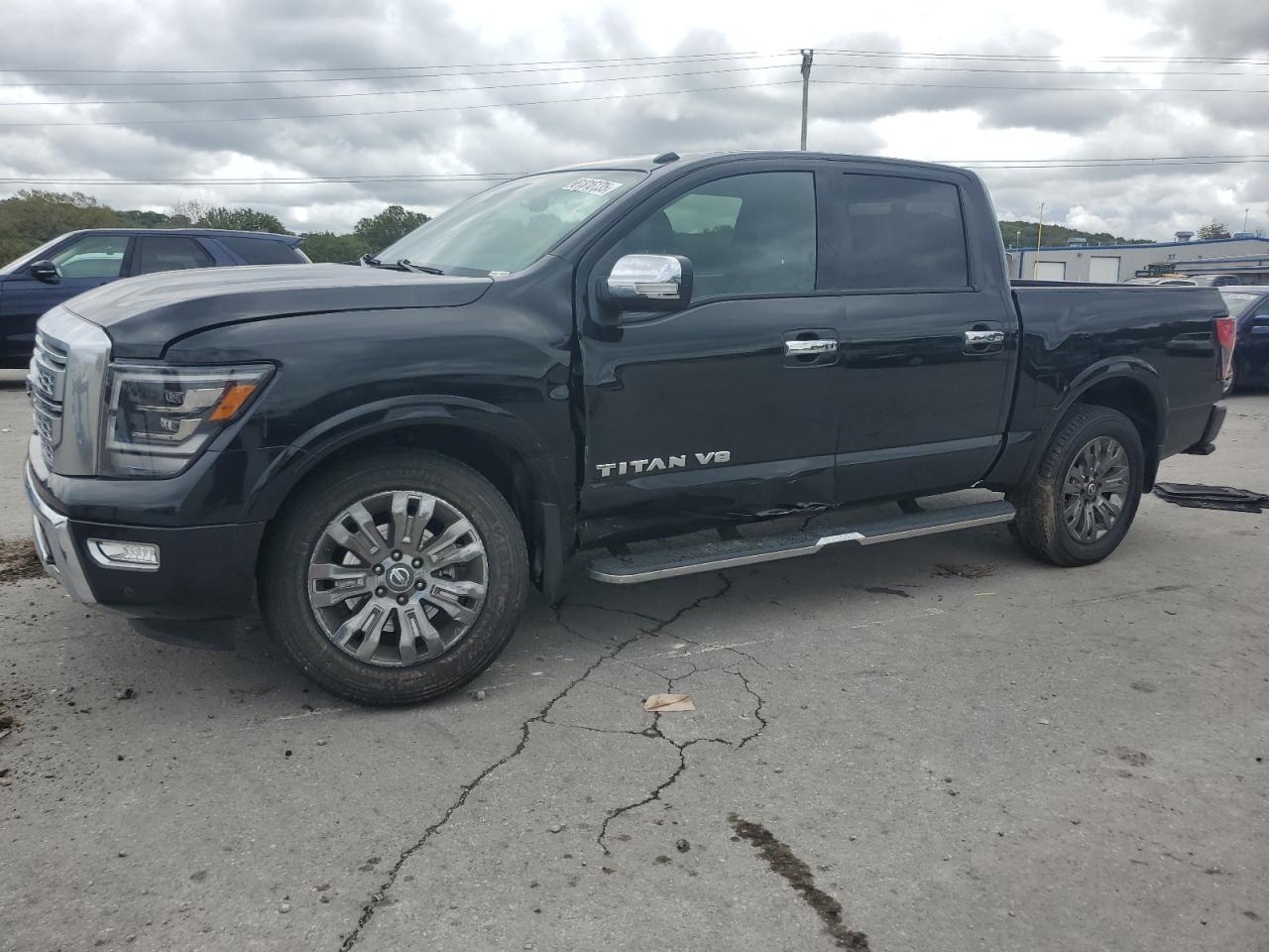2020 Nissan Titan, SV