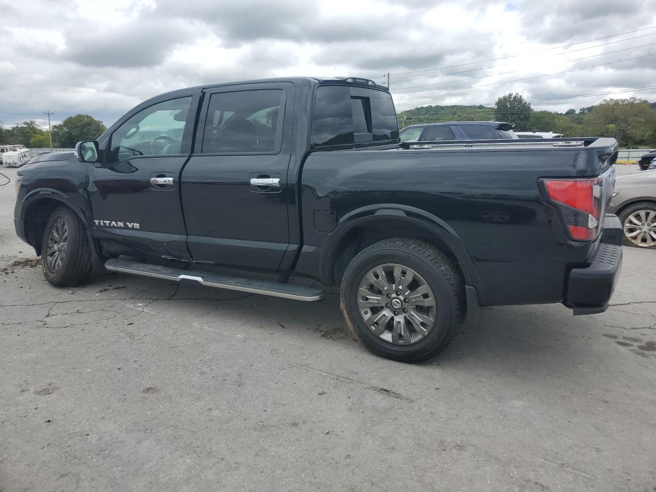 2020 Nissan Titan, SV