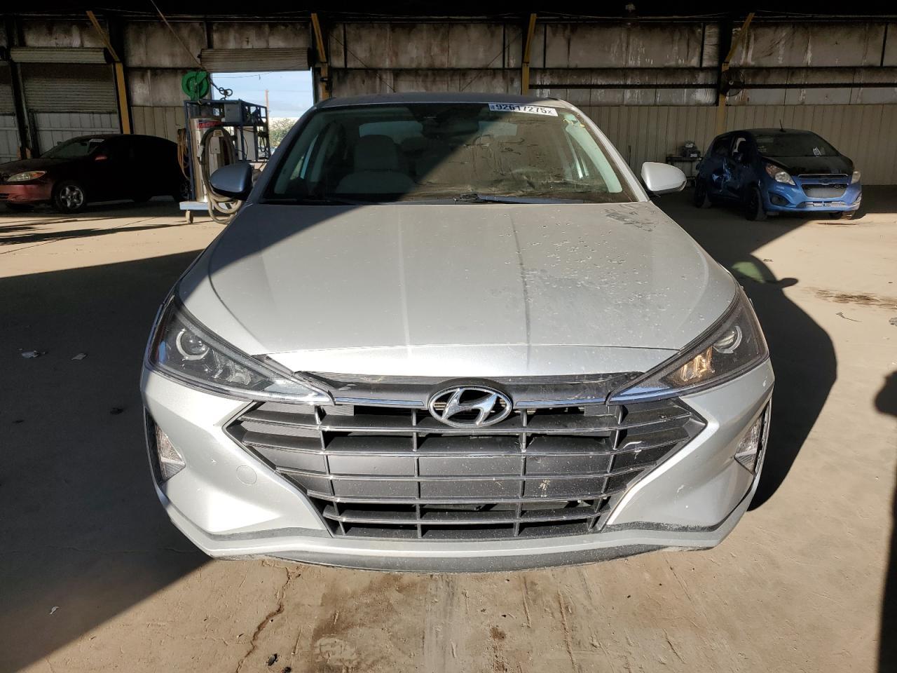 2019 Hyundai Elantra, Sel