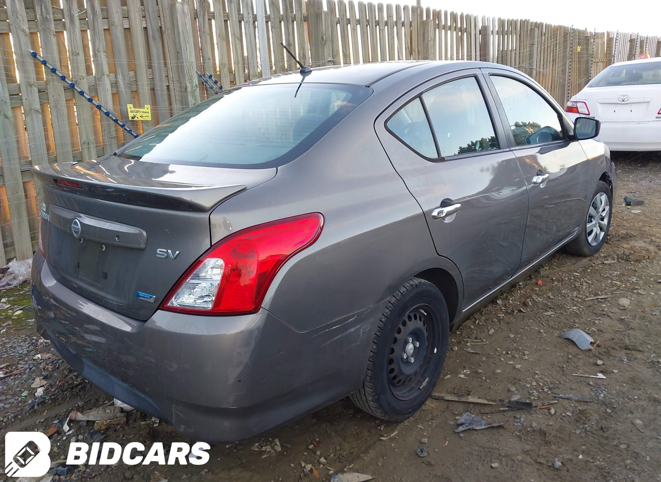 2016 Nissan Versa, 1.6 SV