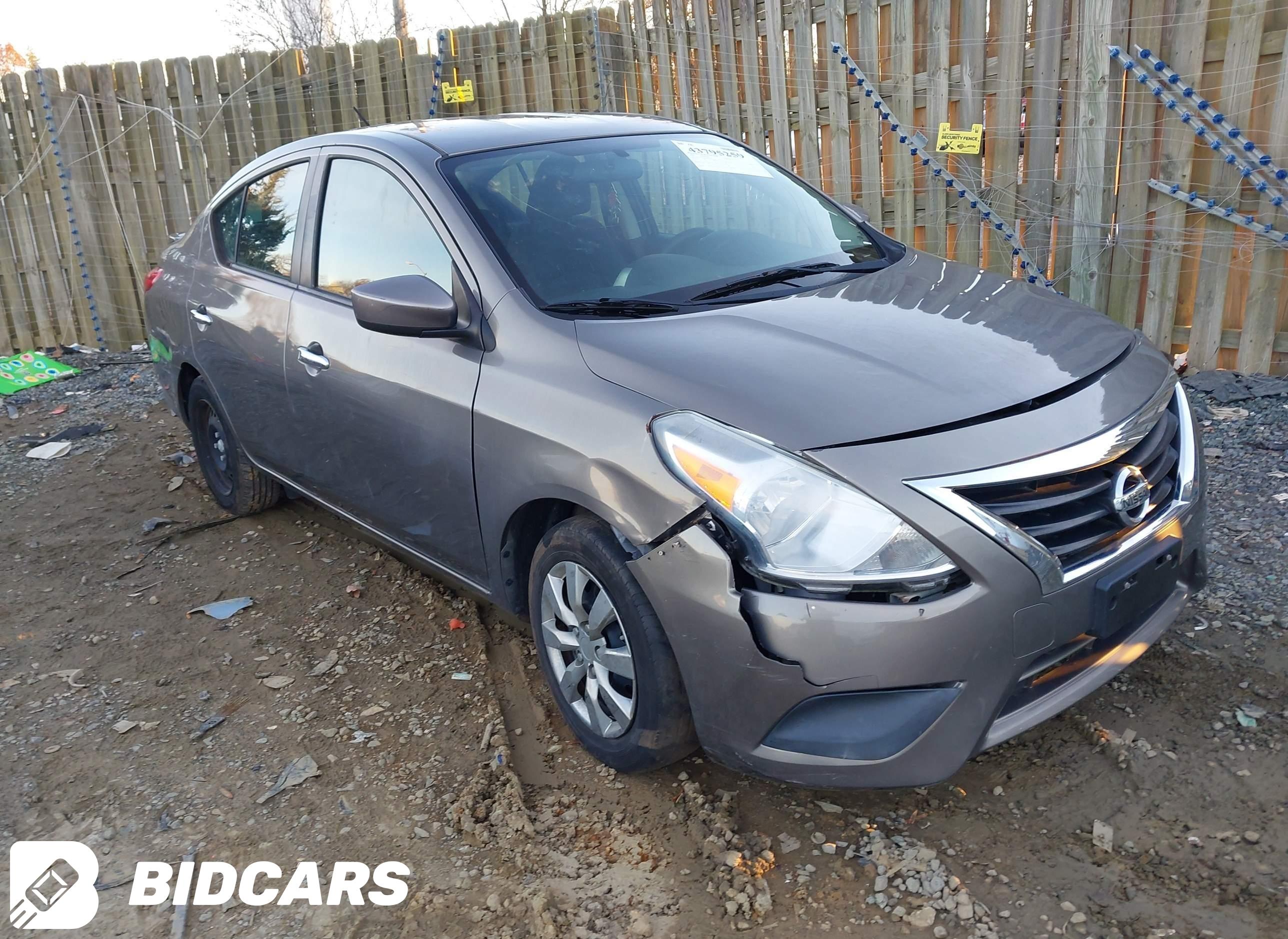 2016 Nissan Versa, 1.6 SV