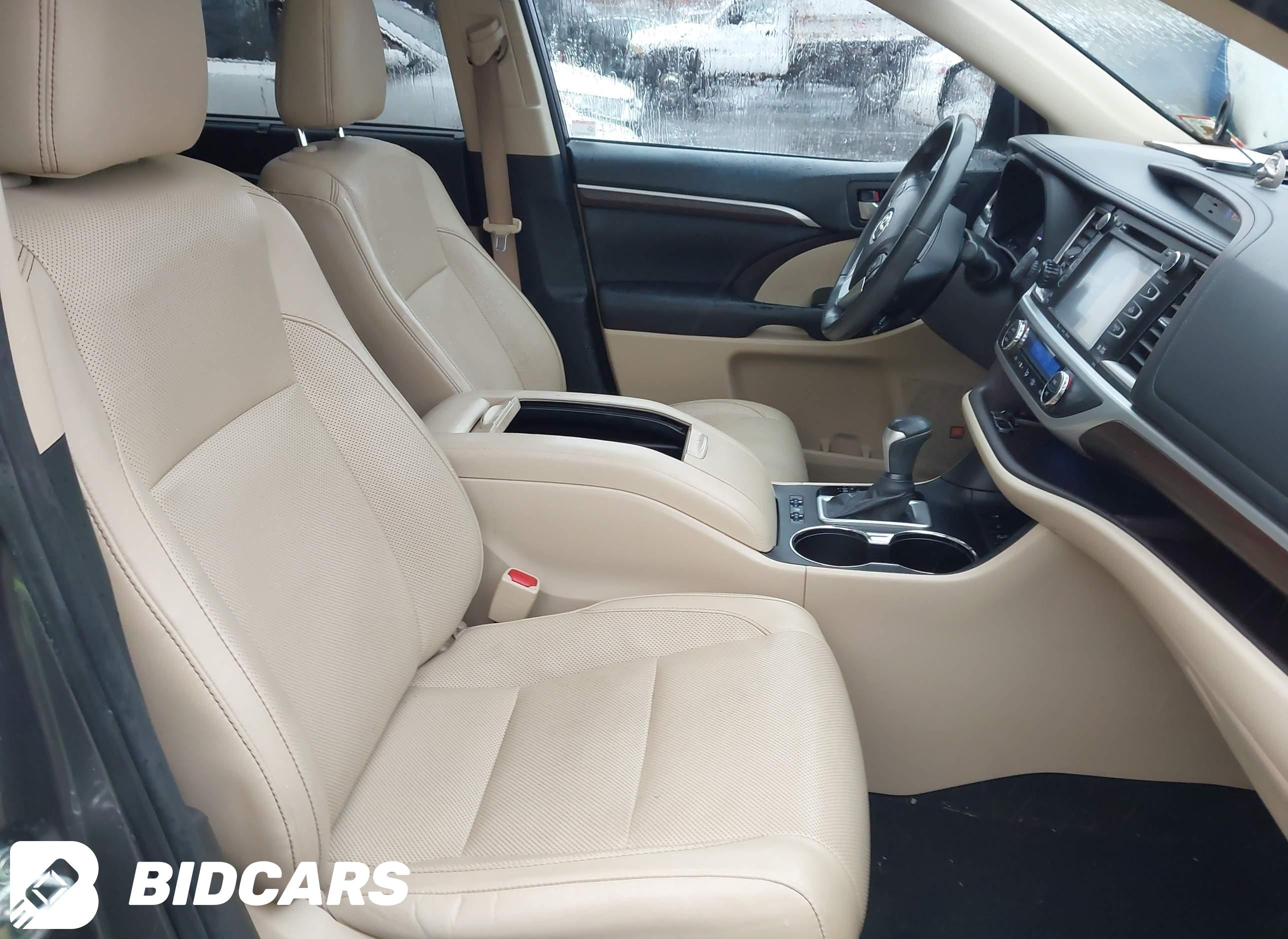 2016 Toyota Highlander, Limit...