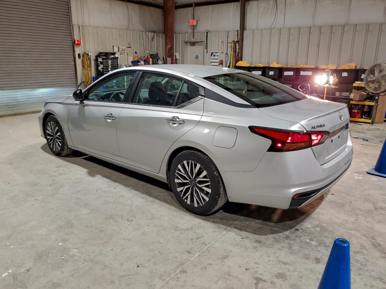 2025 Nissan Altima, SV