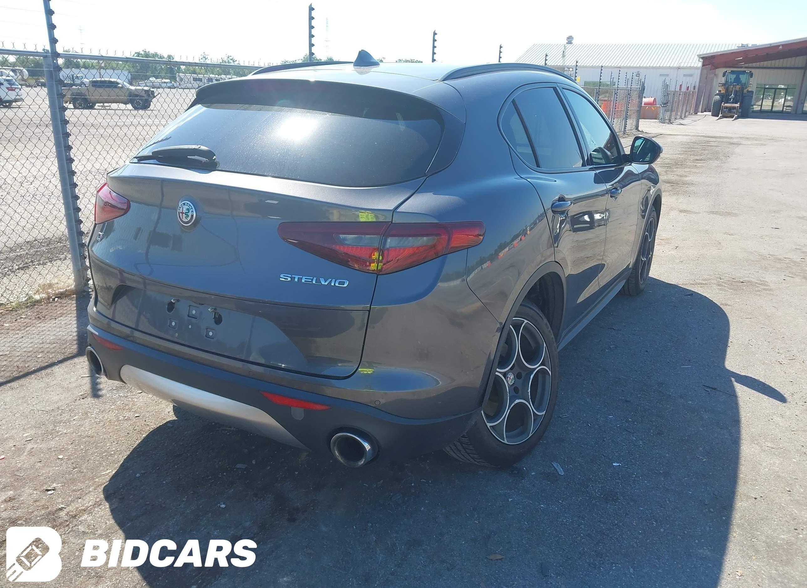 2018 Alfa Romeo Stelvio, Spor...