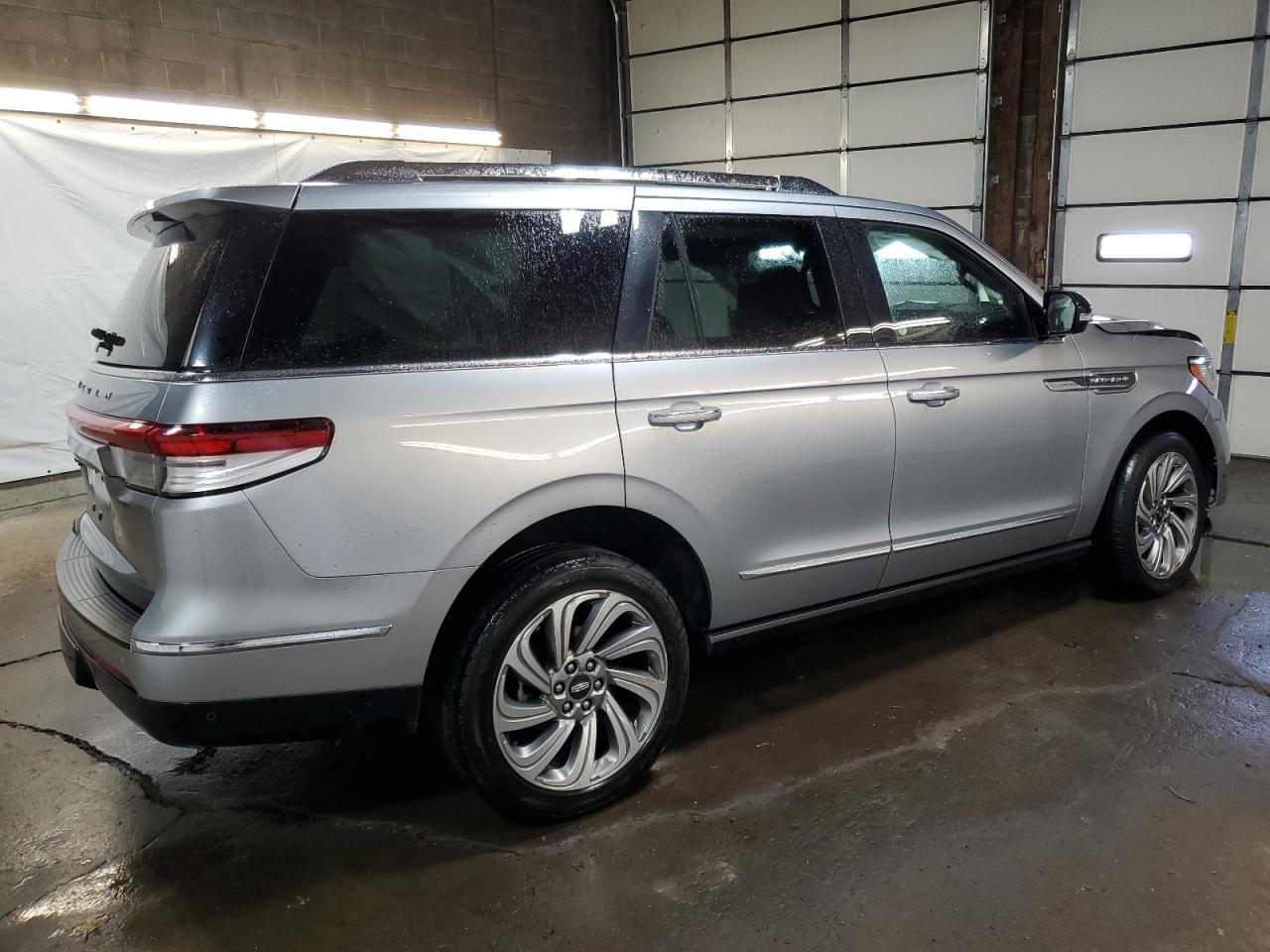 2023 Lincoln Navigator, Reserve