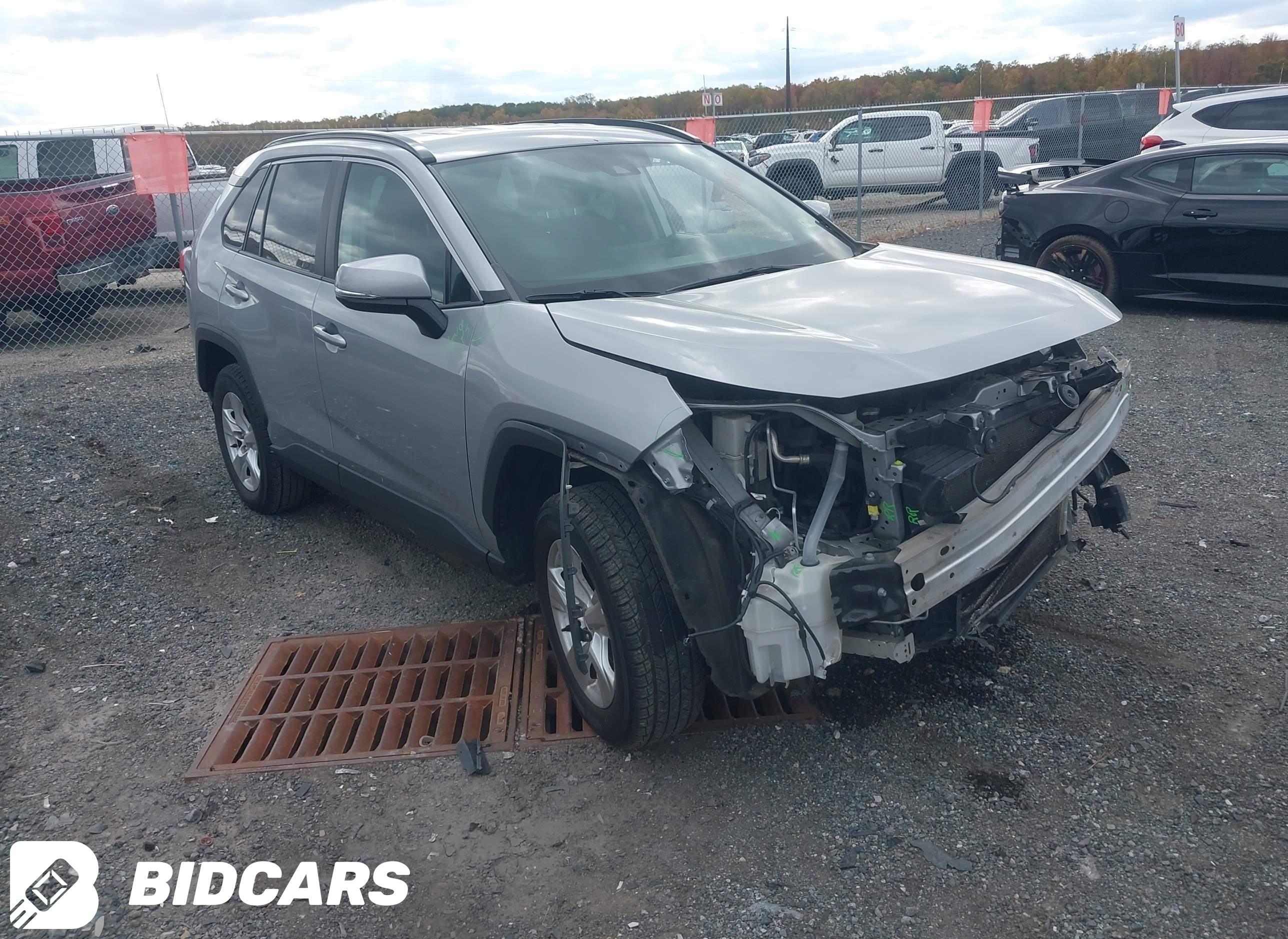 2021 Toyota RAV4, Xle