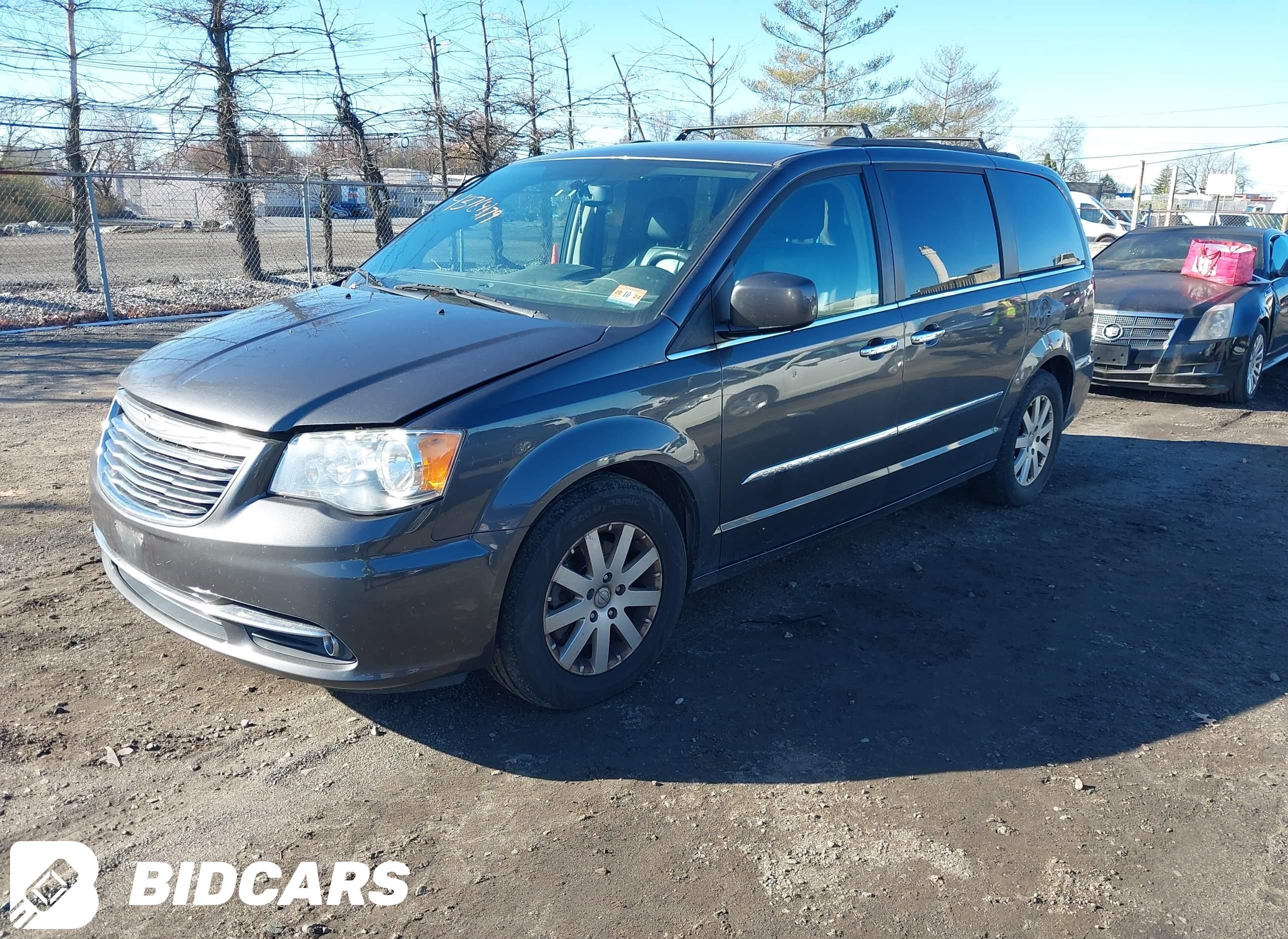 2015 Chrysler Town and Countr...