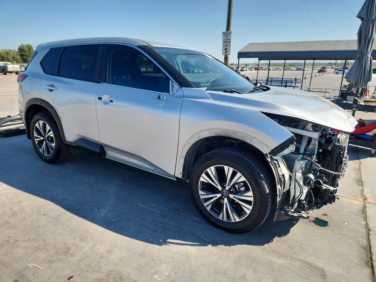 2023 Nissan Rogue, SV