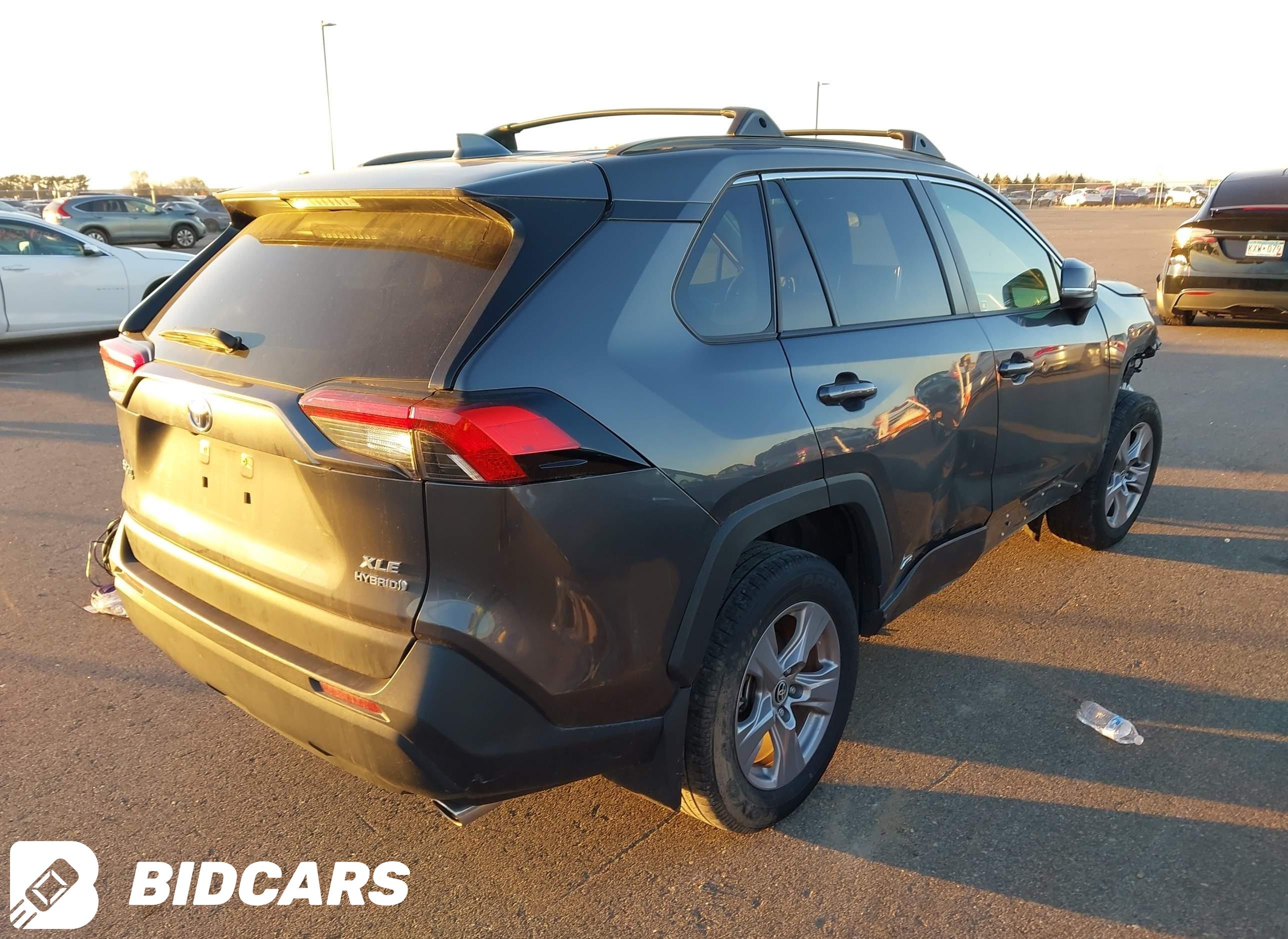 2024 Toyota RAV4, Hybrid Xle