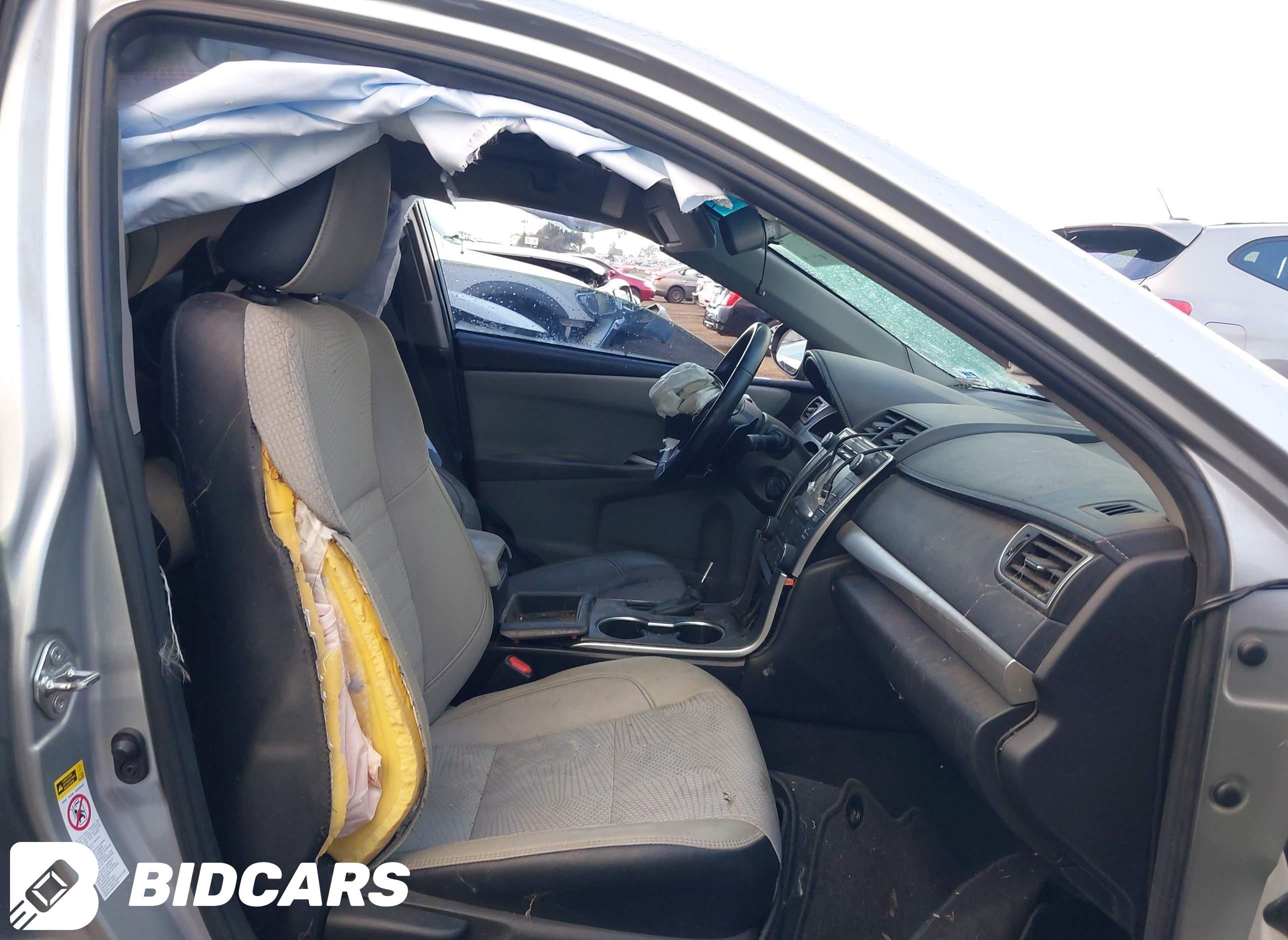 2016 Toyota Camry, SE