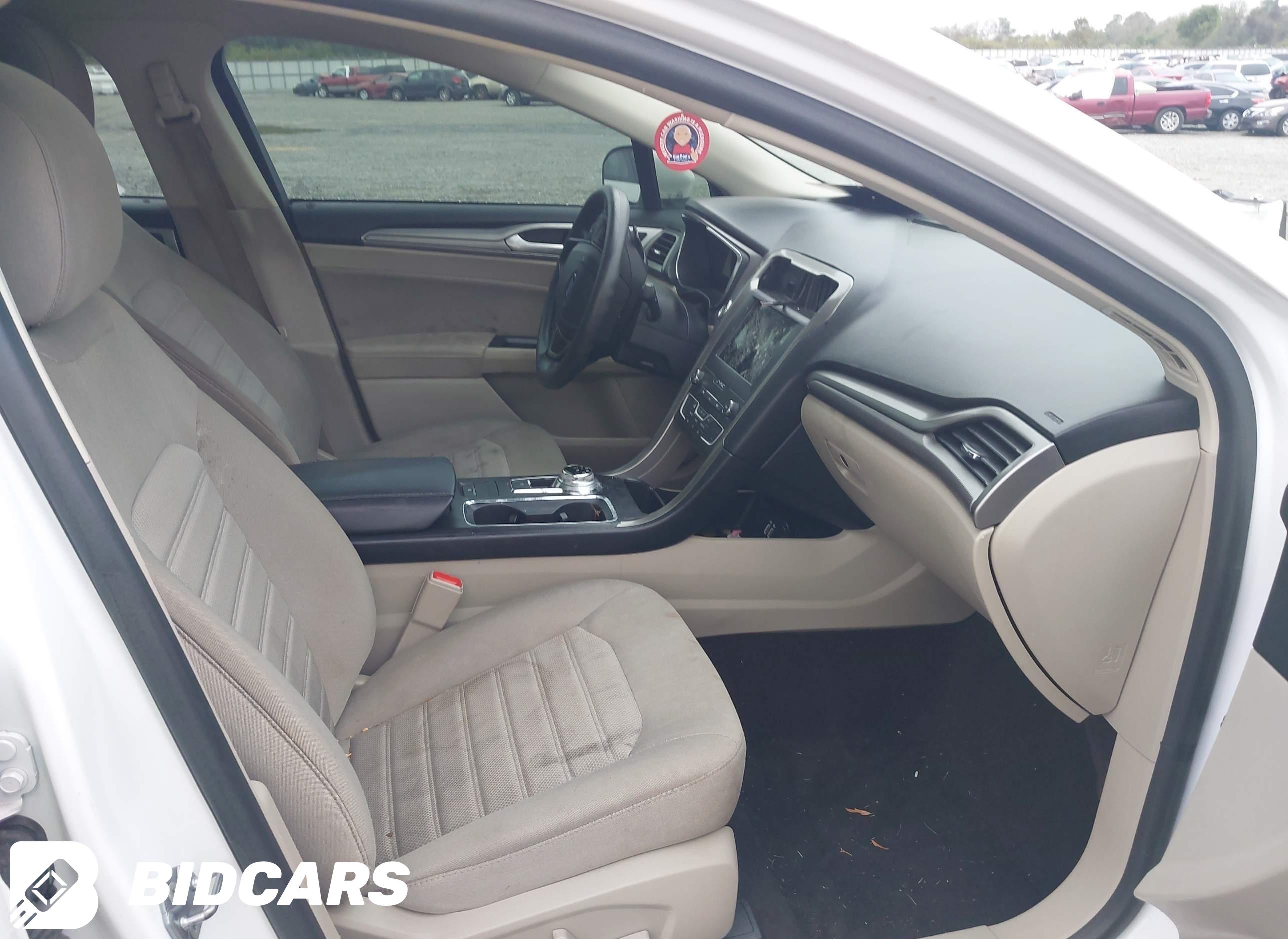 2019 Ford Fusion, SE