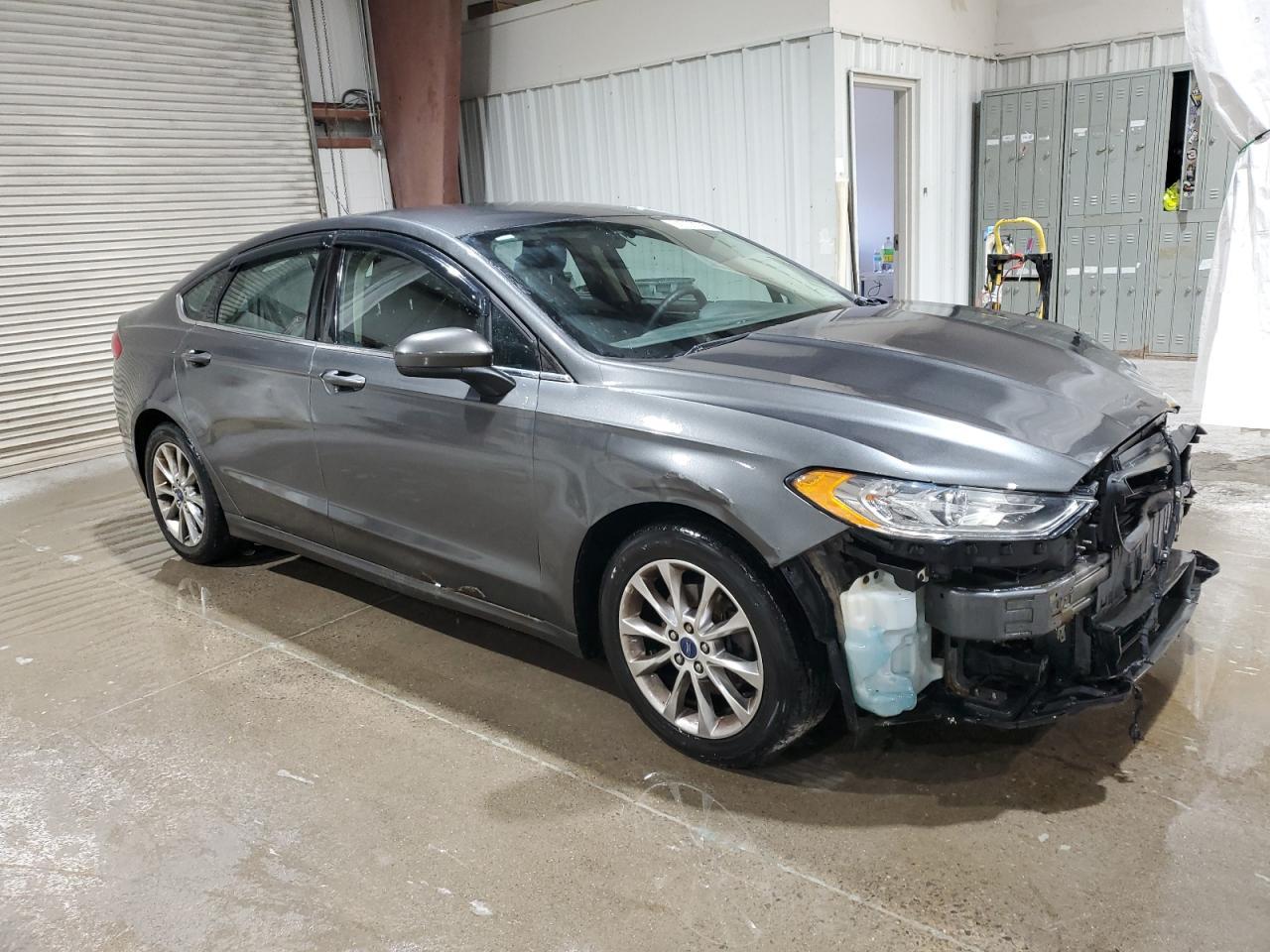 2017 Ford Fusion, SE
