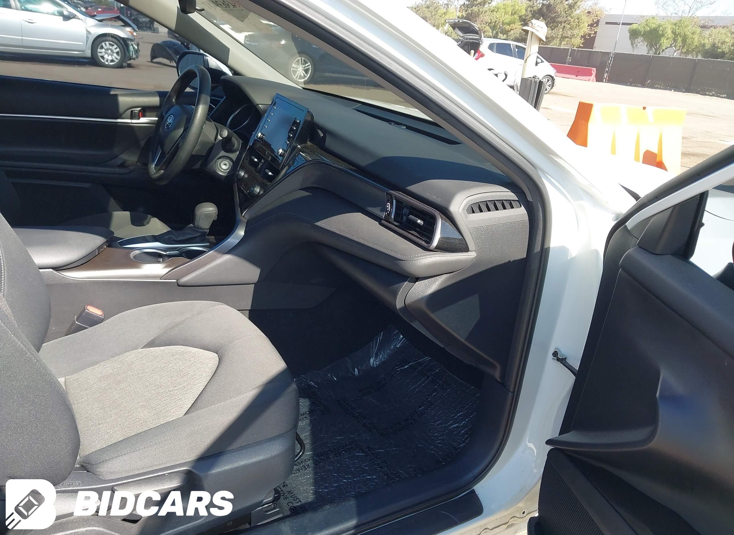 2023 Toyota Camry, LE