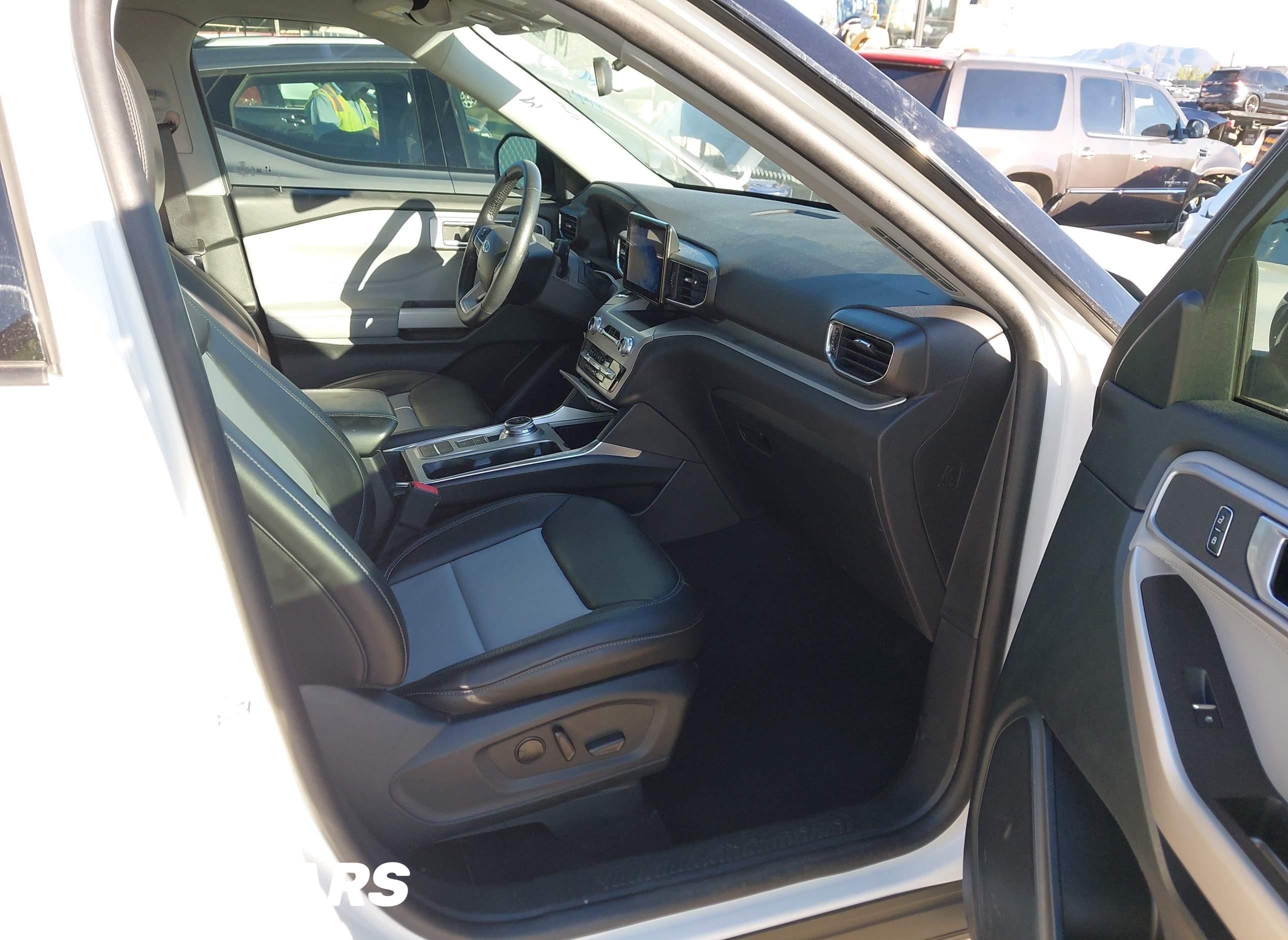 2023 Ford Explorer, Xlt