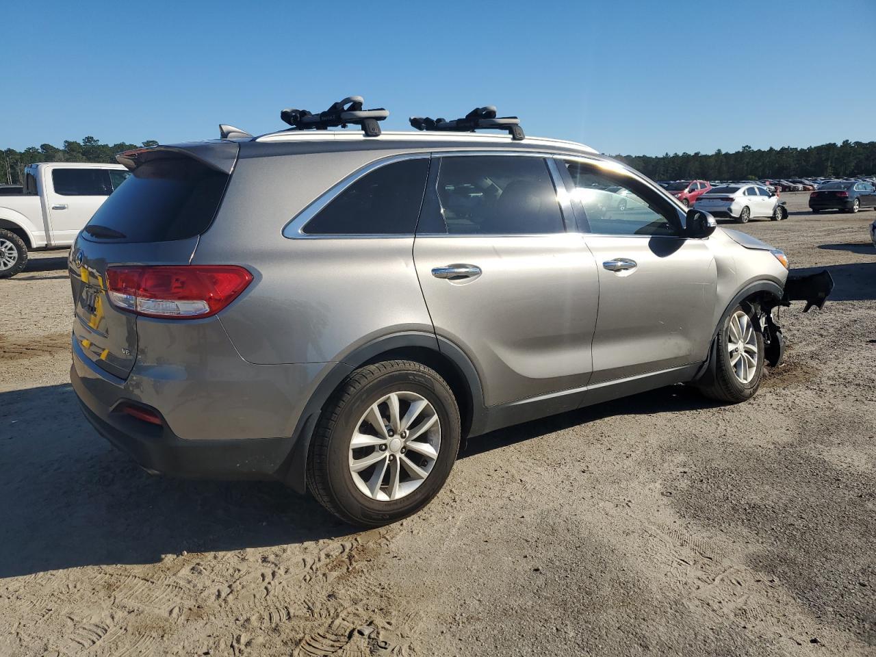 2016 KIA Sorento, LX