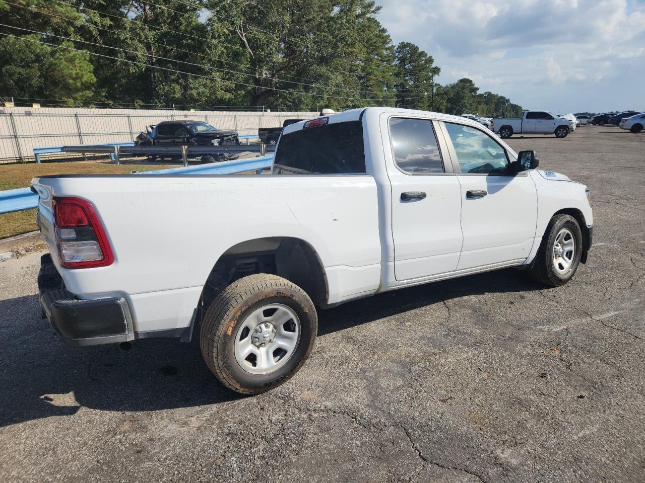 2023 RAM 1500, Tradesman