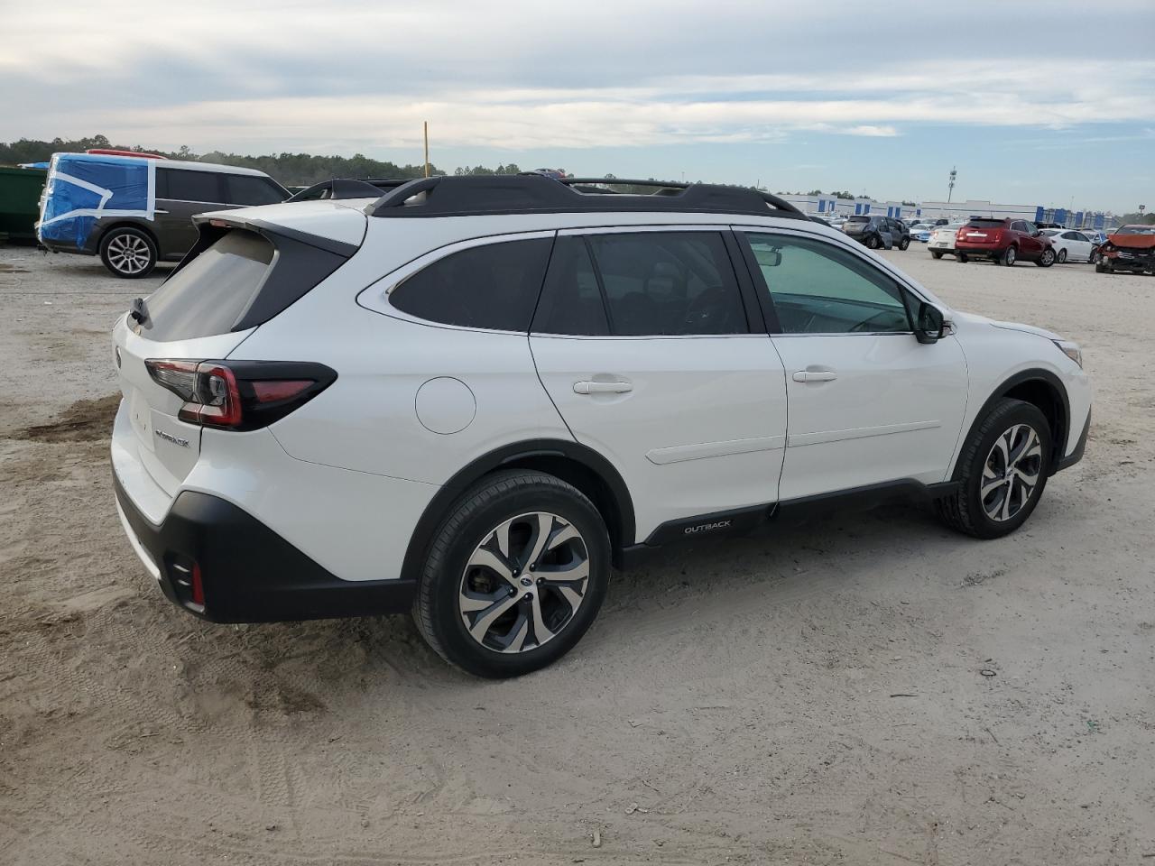 2022 Subaru Outback, Limited