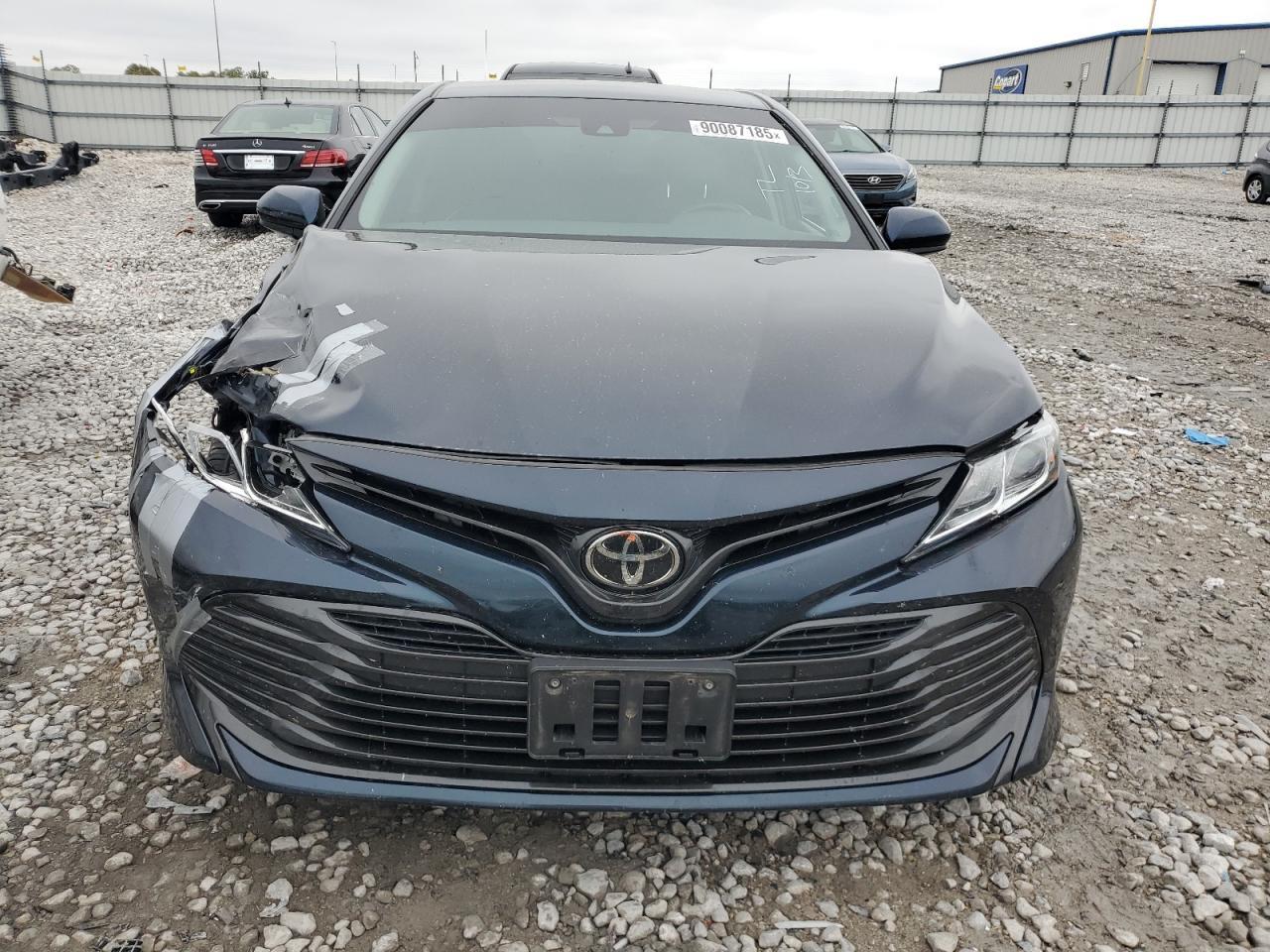 2018 Toyota Camry, L