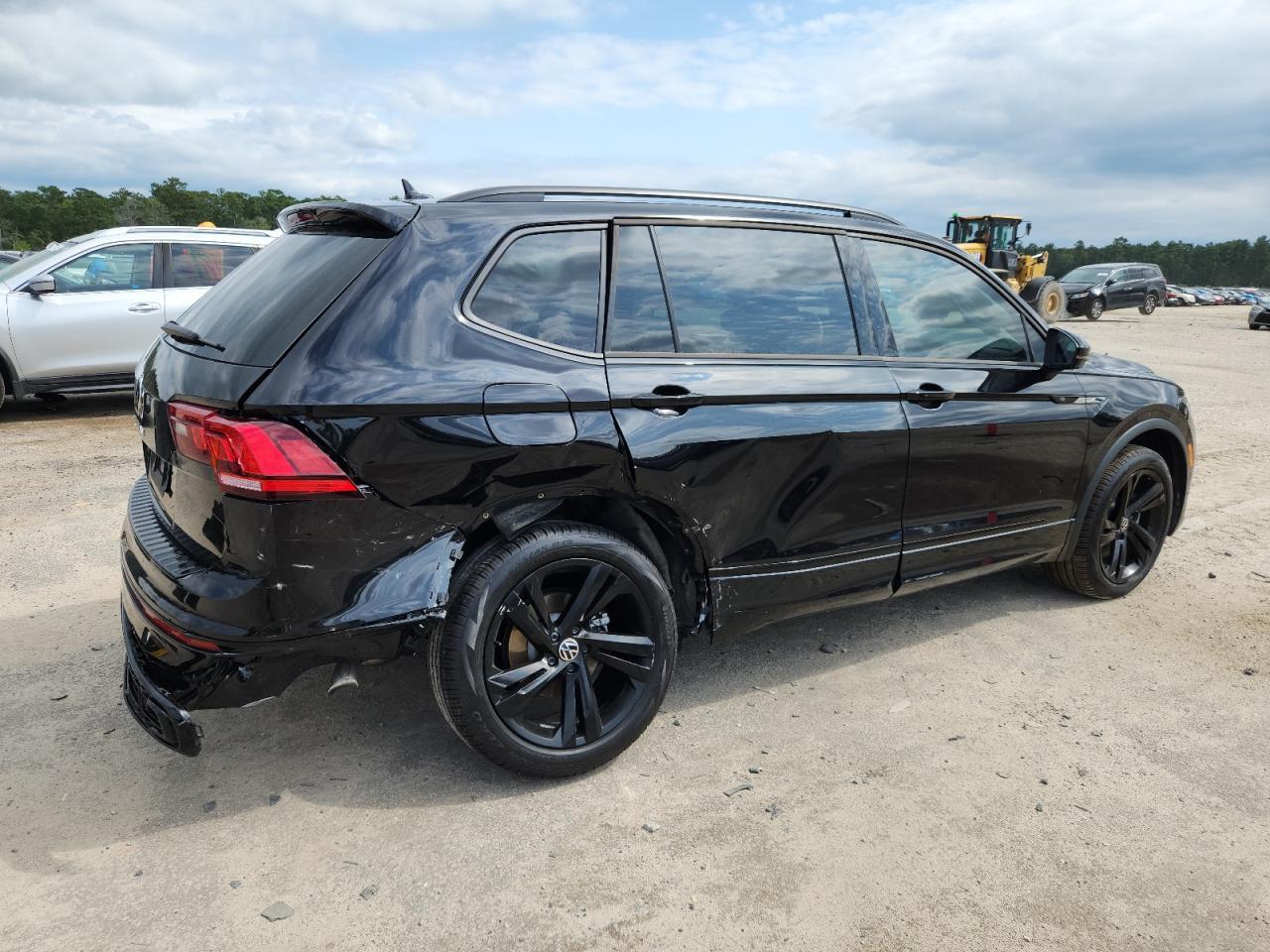 2023 Volkswagen Tiguan, Se R-...