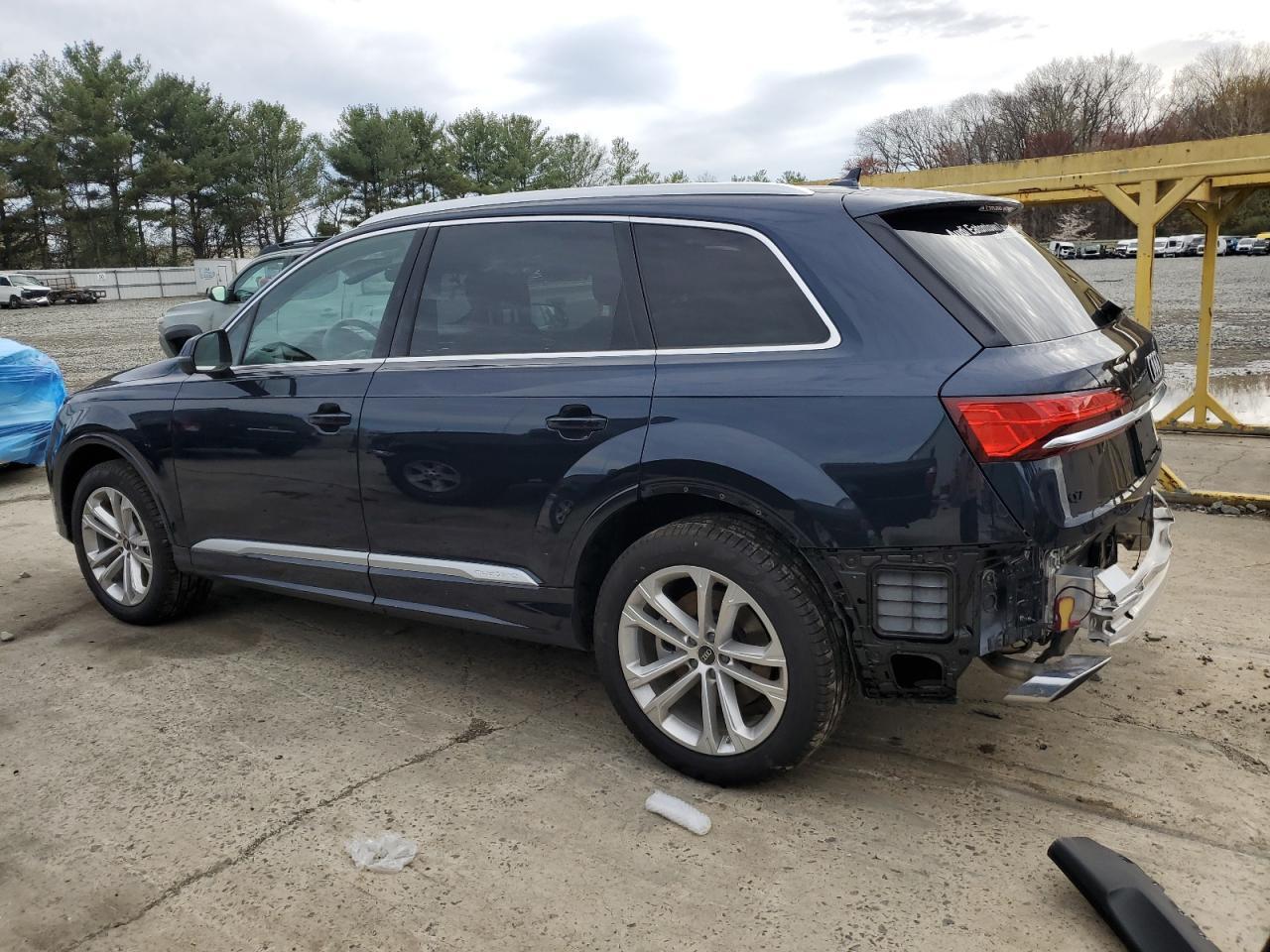 2025 Audi Q7, Premium
