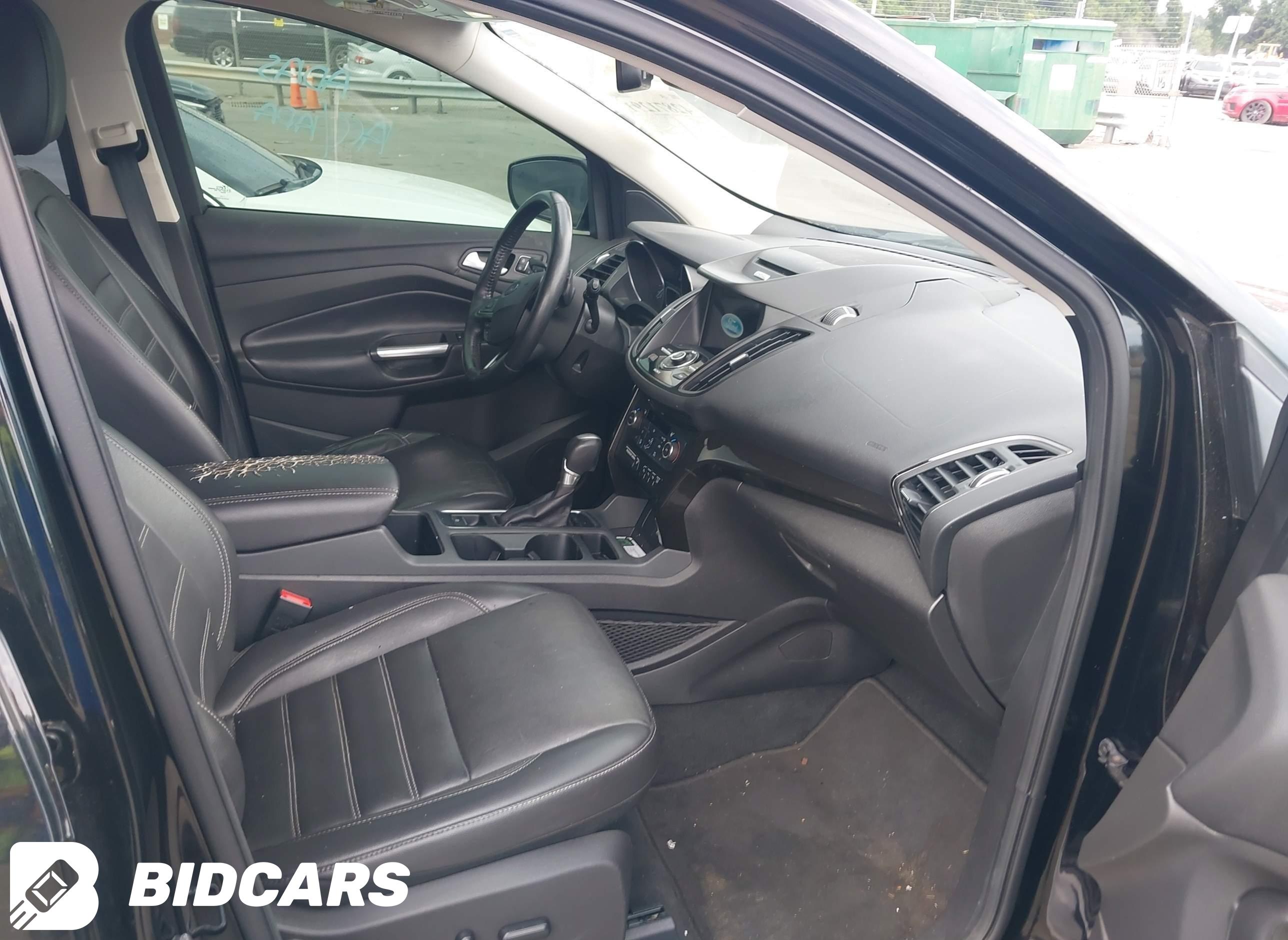 2017 Ford Escape, Titanium