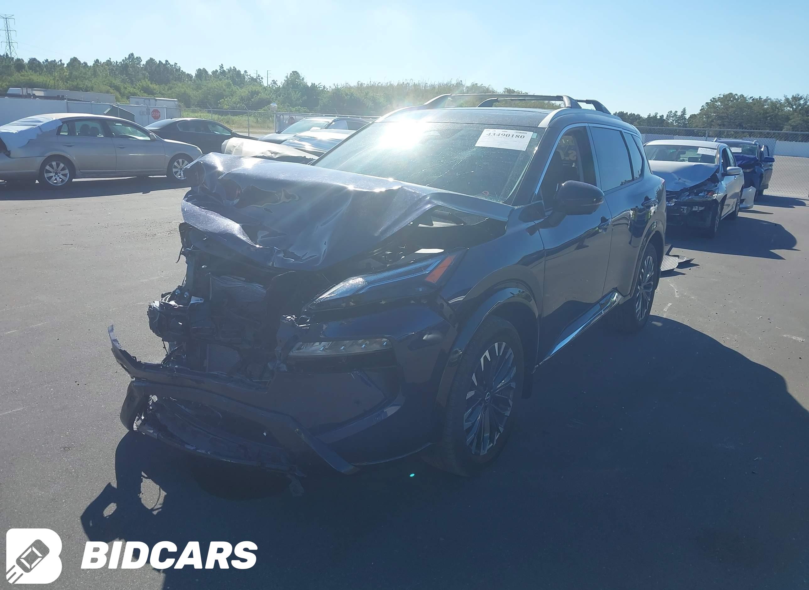 2025 Nissan Rogue, Platinum Fwd