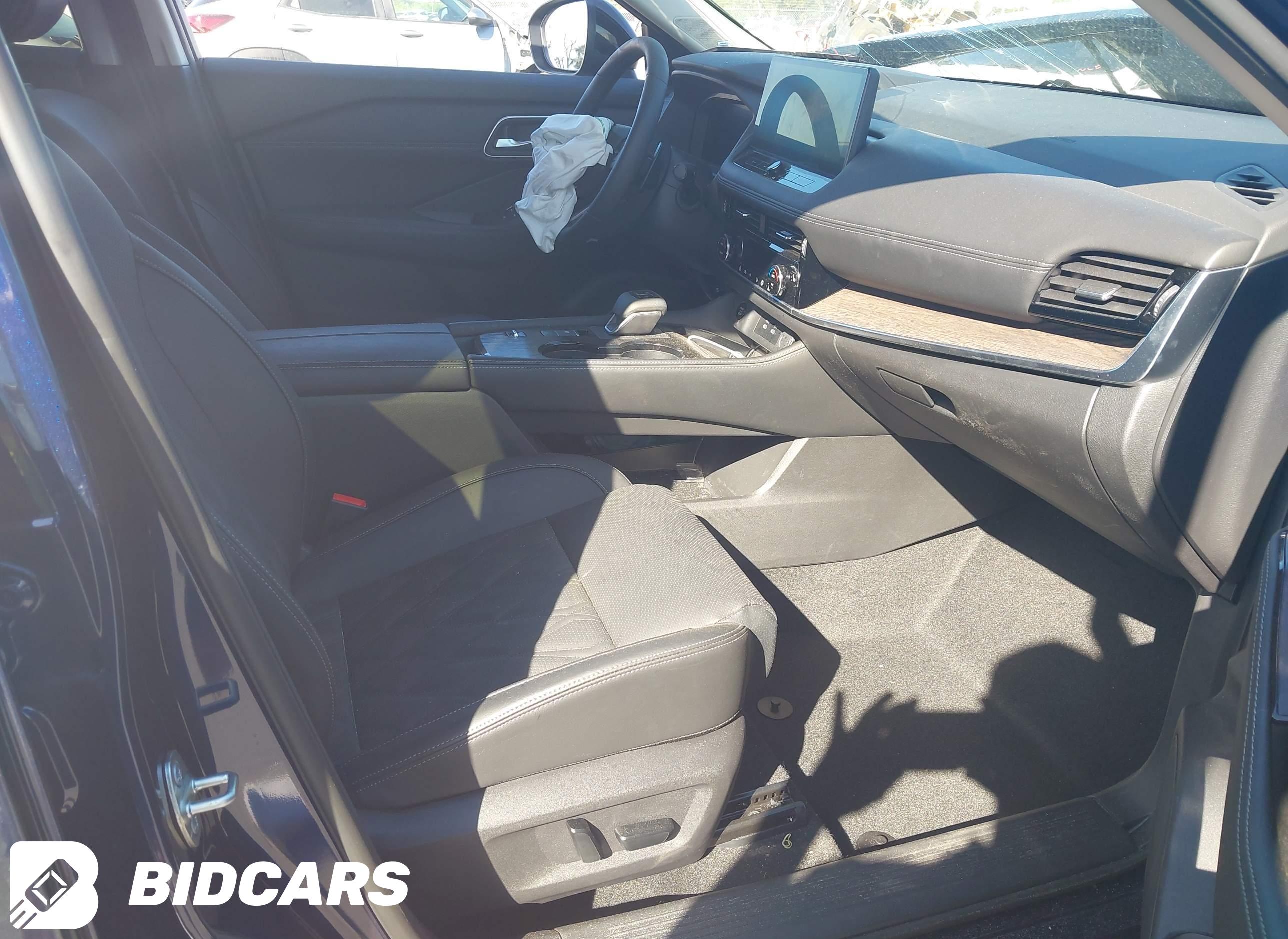 2025 Nissan Rogue, Platinum Fwd