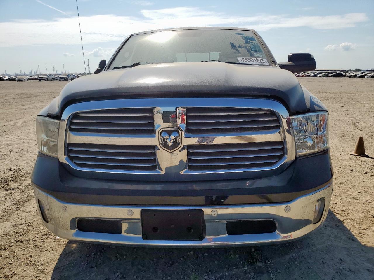 2015 RAM 1500, Slt