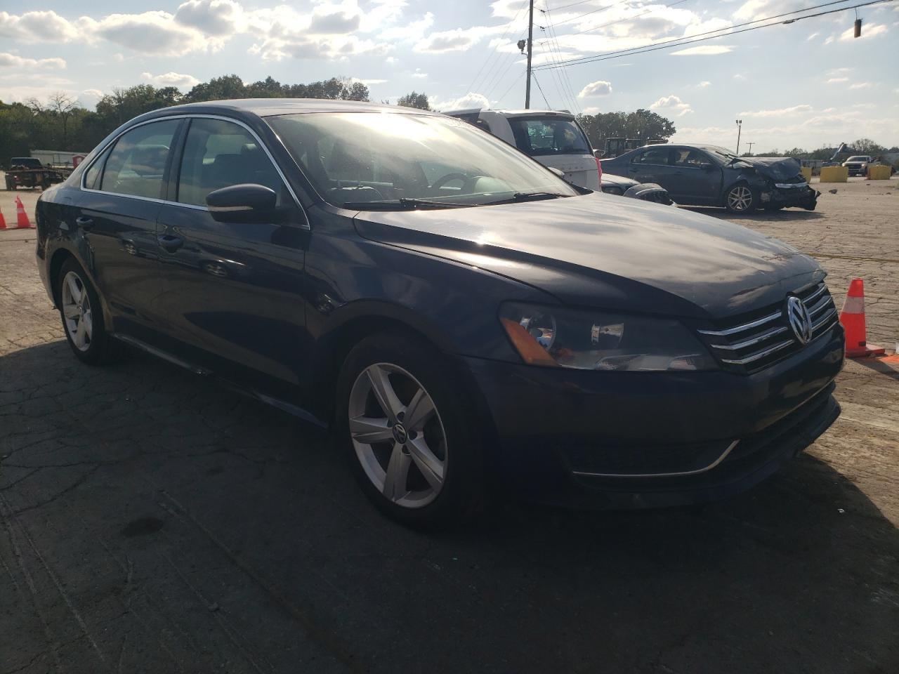 2015 Volkswagen Passat, SE