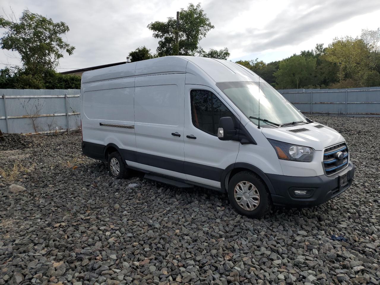2022 Ford Transit, T-350