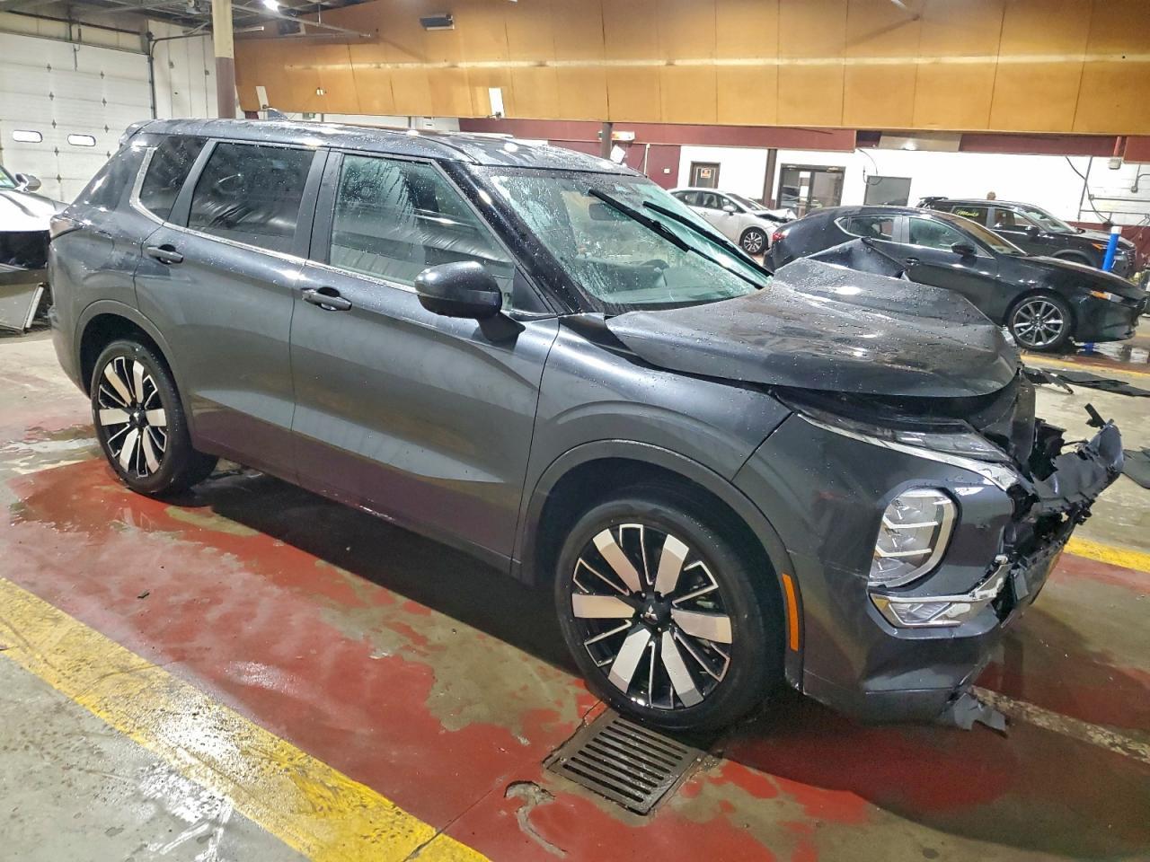 2025 Mitsubishi Outlander, SE