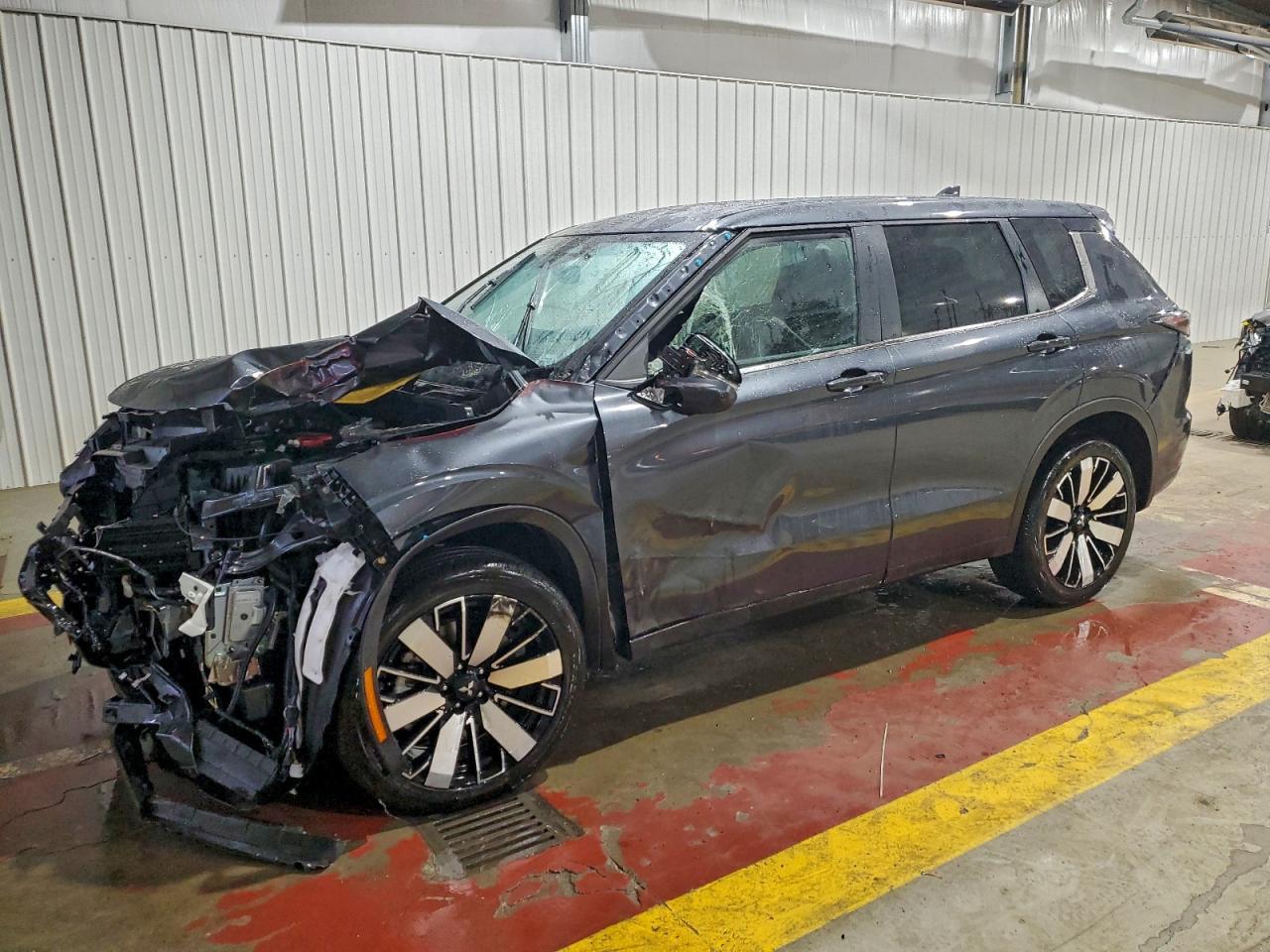 2025 Mitsubishi Outlander, SE