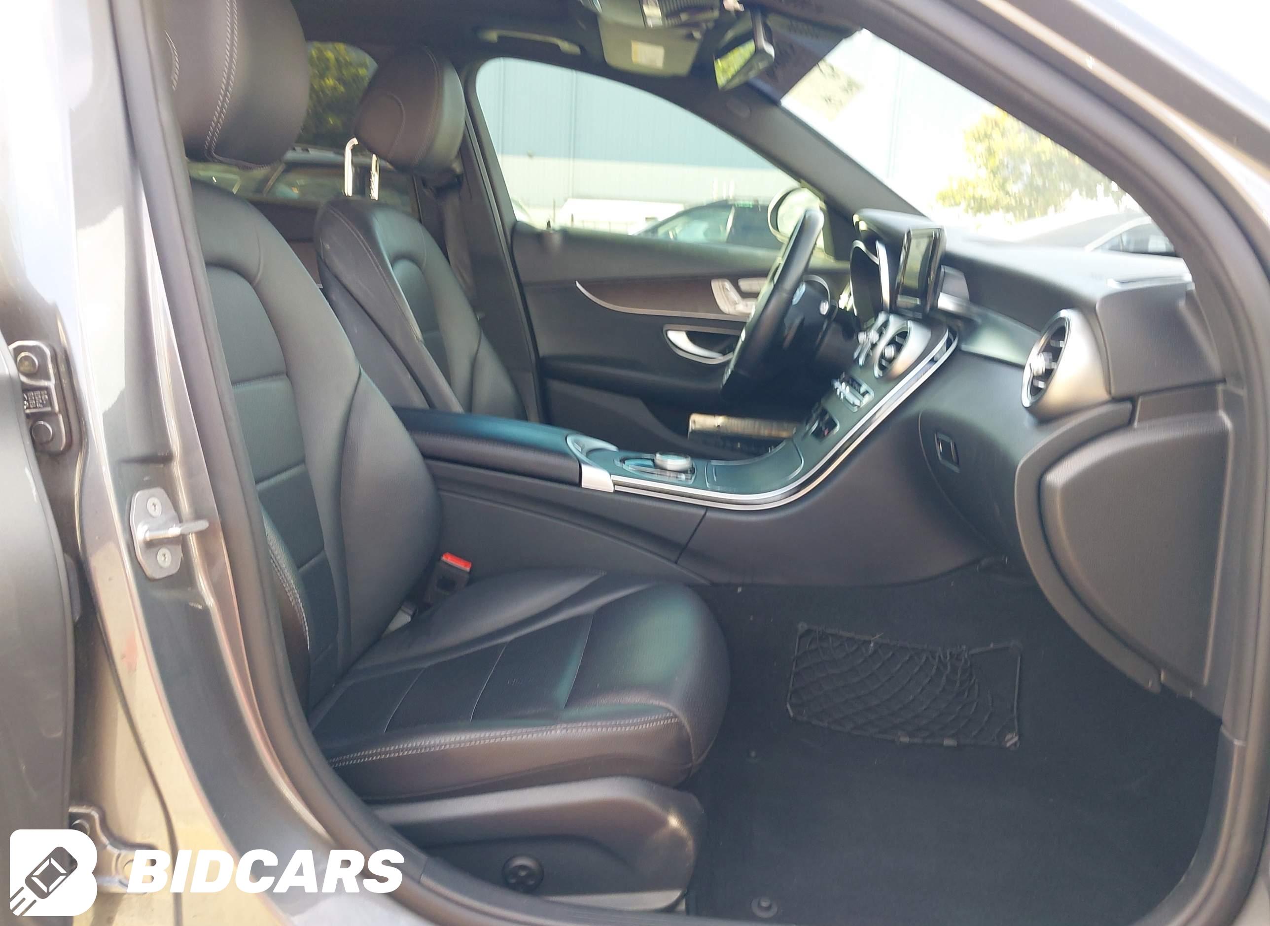 2019 Mercedes-Benz C 300