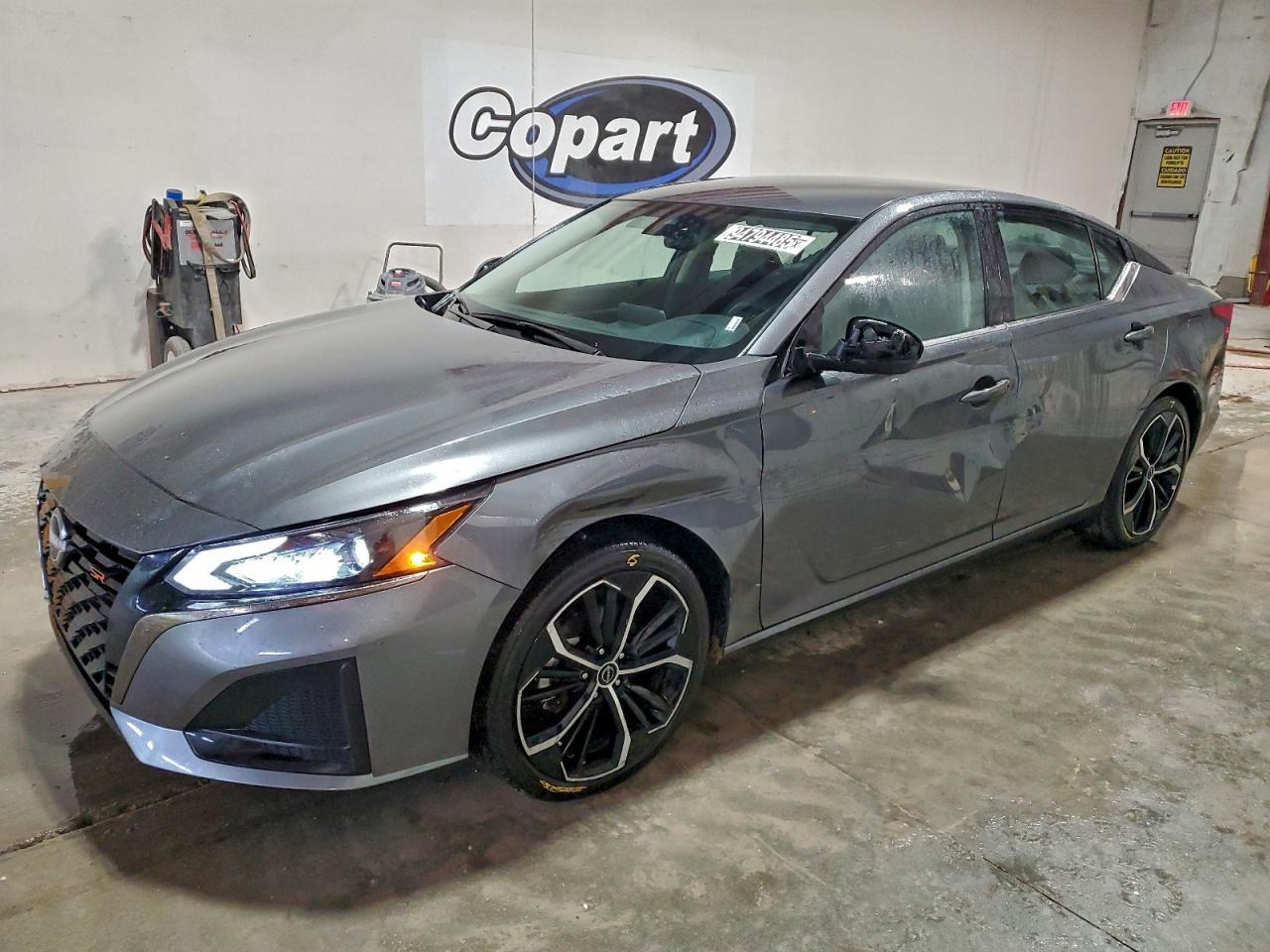 2025 Nissan Altima, SR