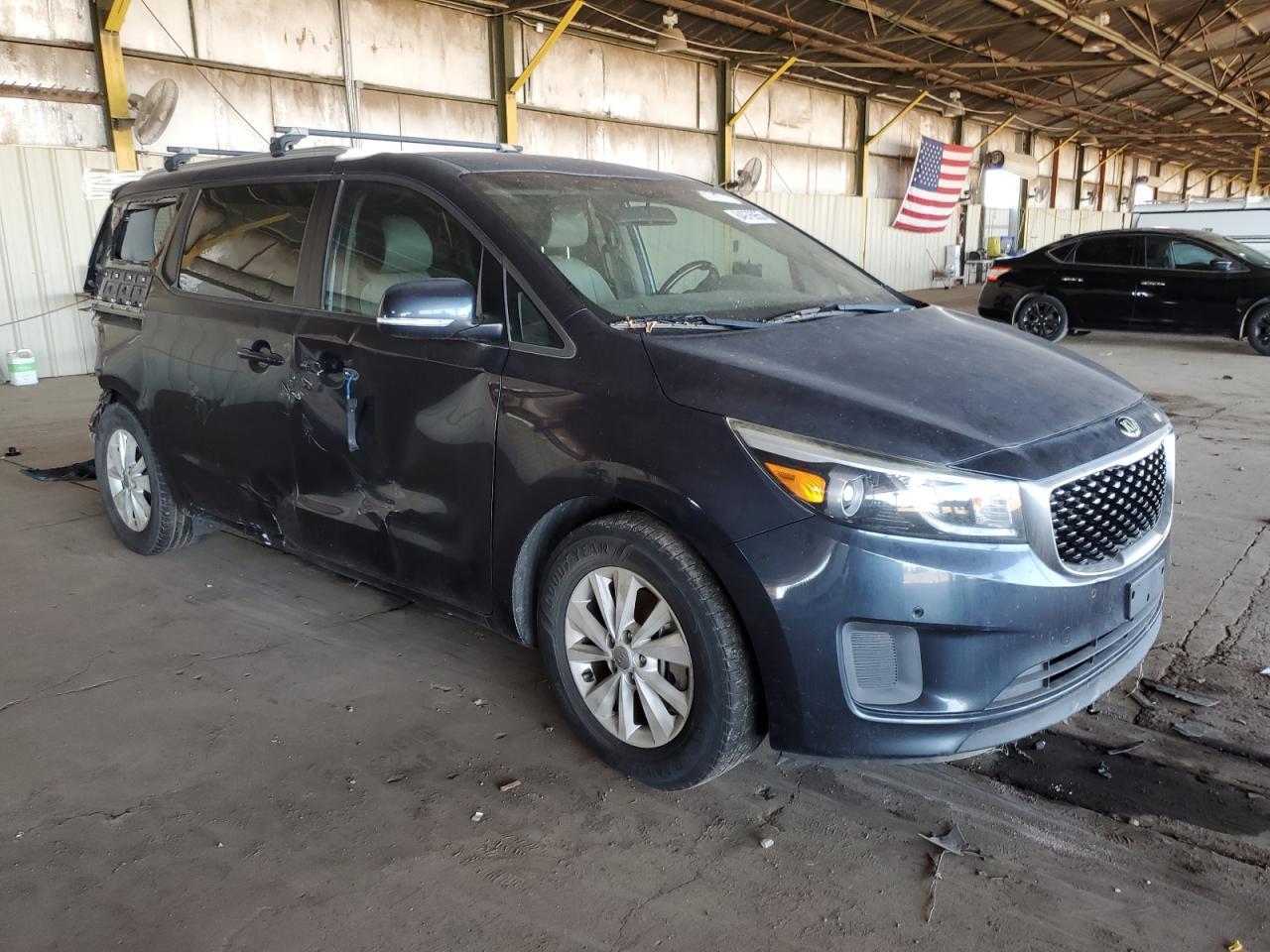 2017 KIA Sedona, LX