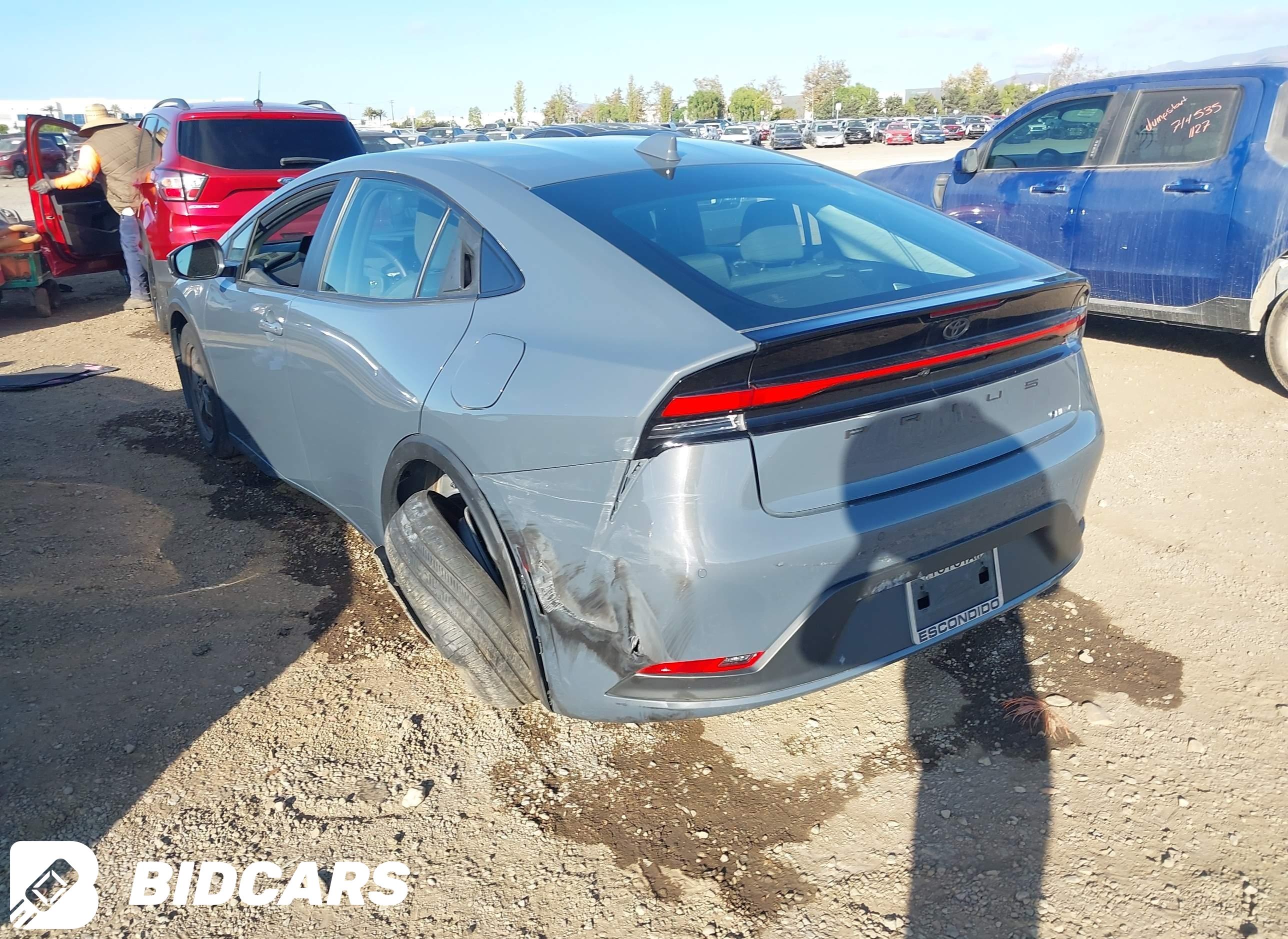 2023 Toyota Prius, LE