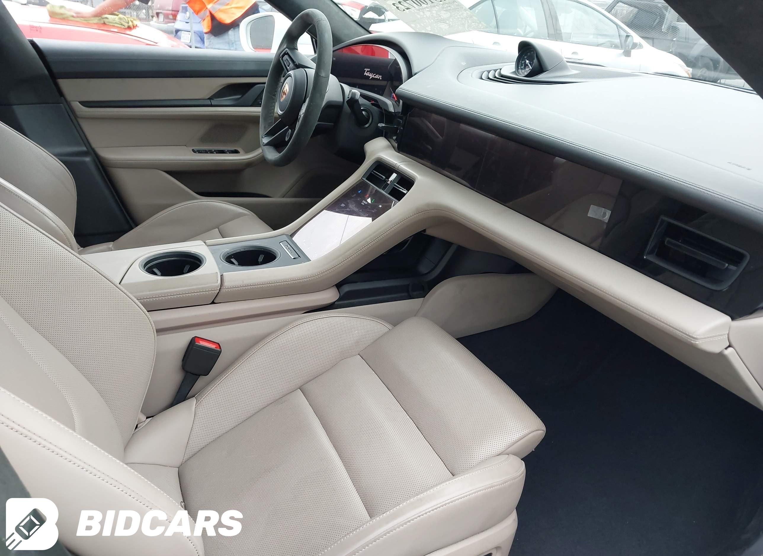 2023 Porsche Taycan, Gts