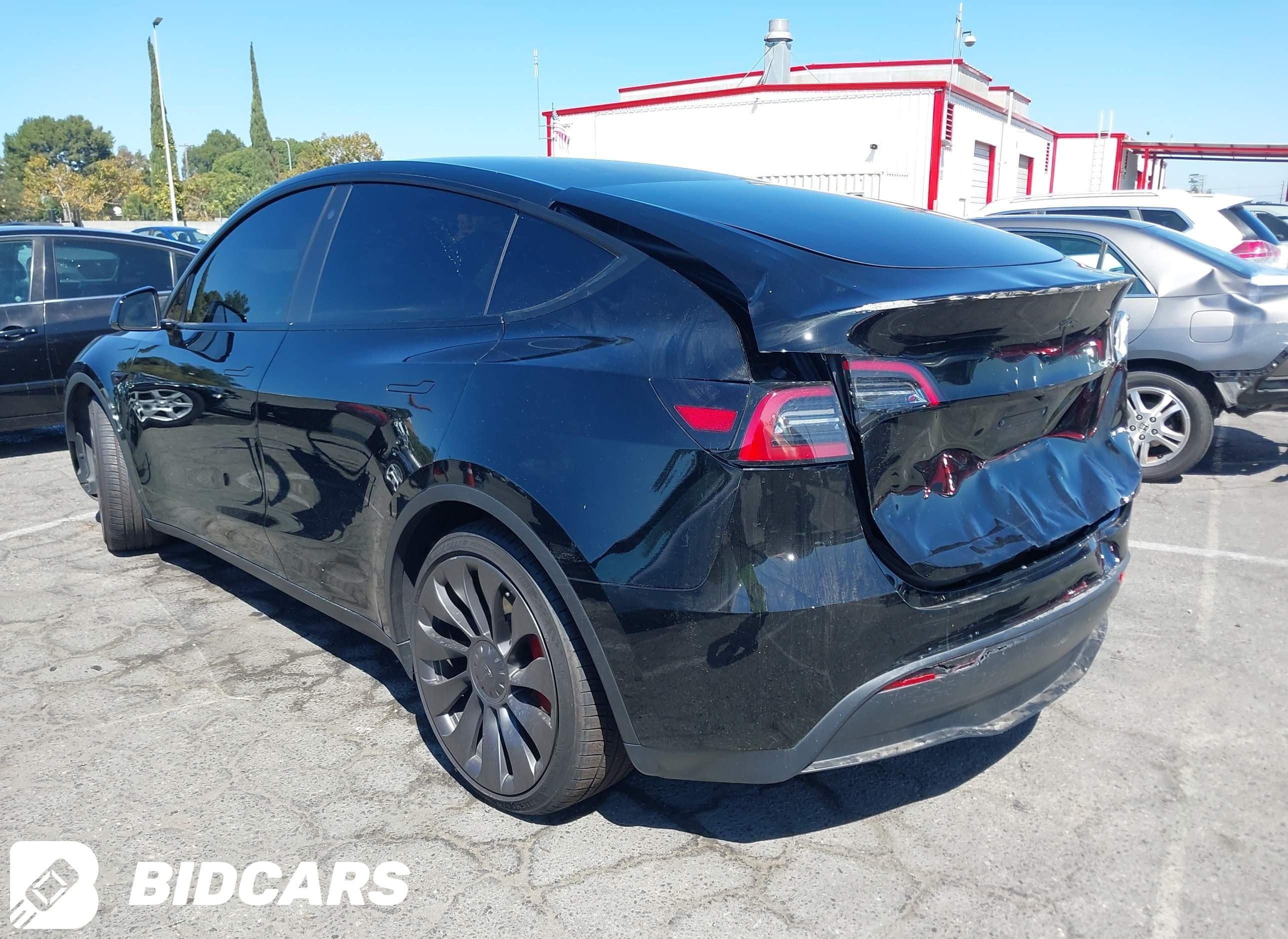 2023 Tesla Model Y, Performan...