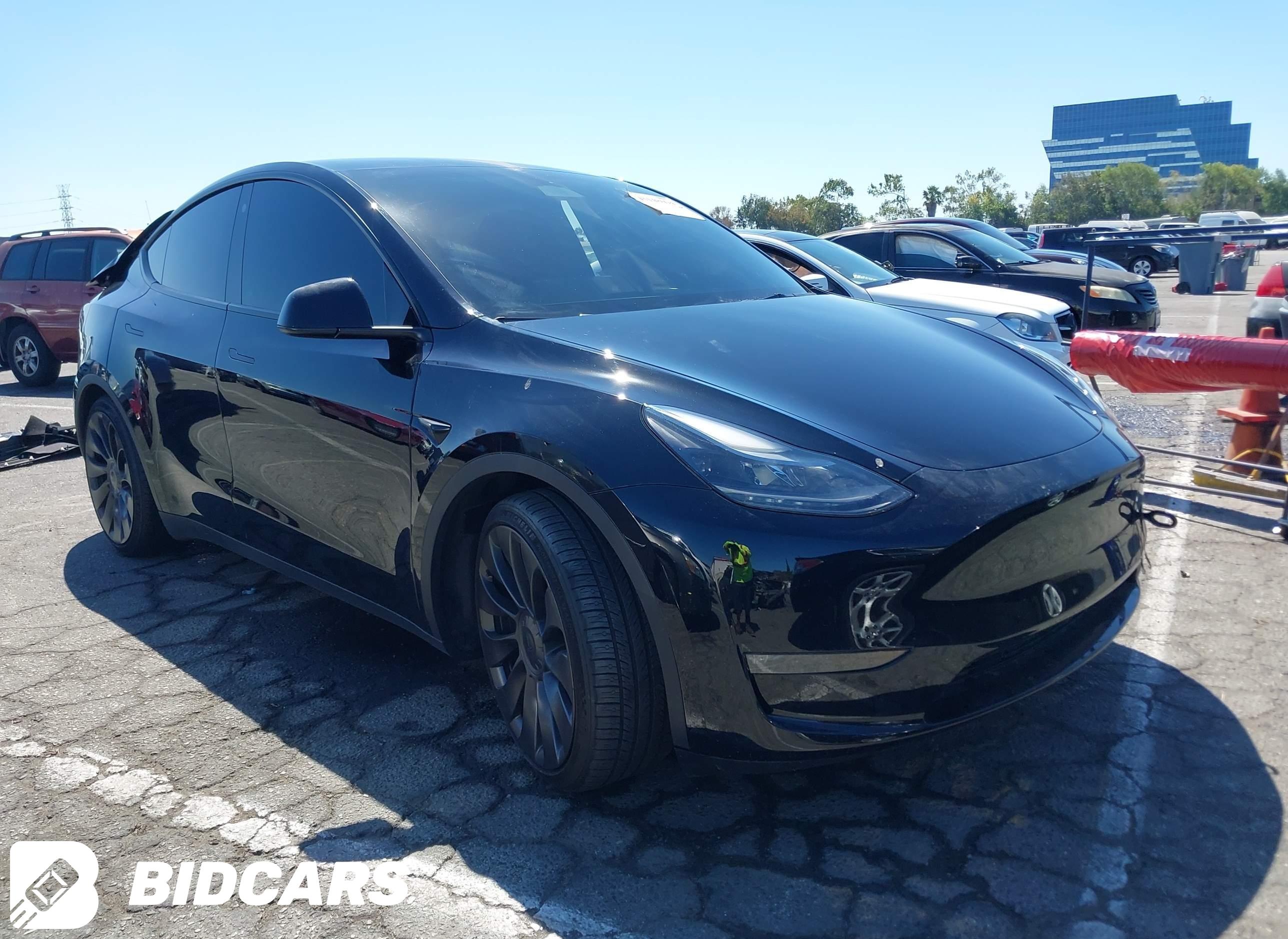 2023 Tesla Model Y, Performan...