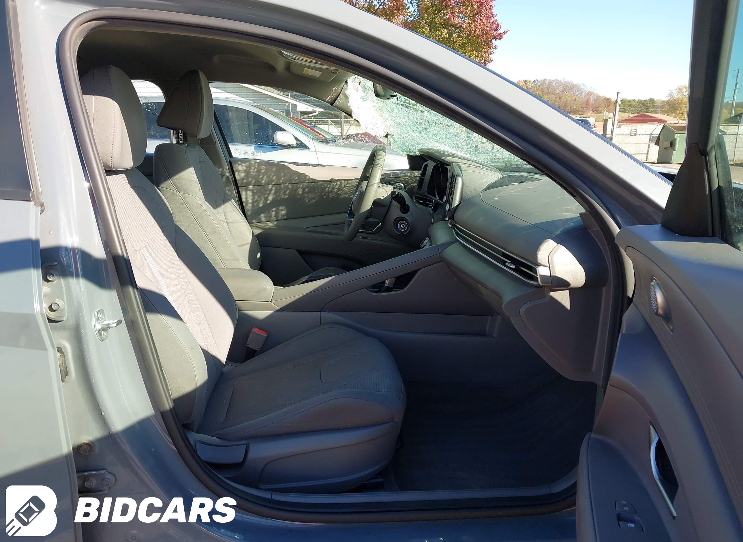 2021 Hyundai Elantra, SE