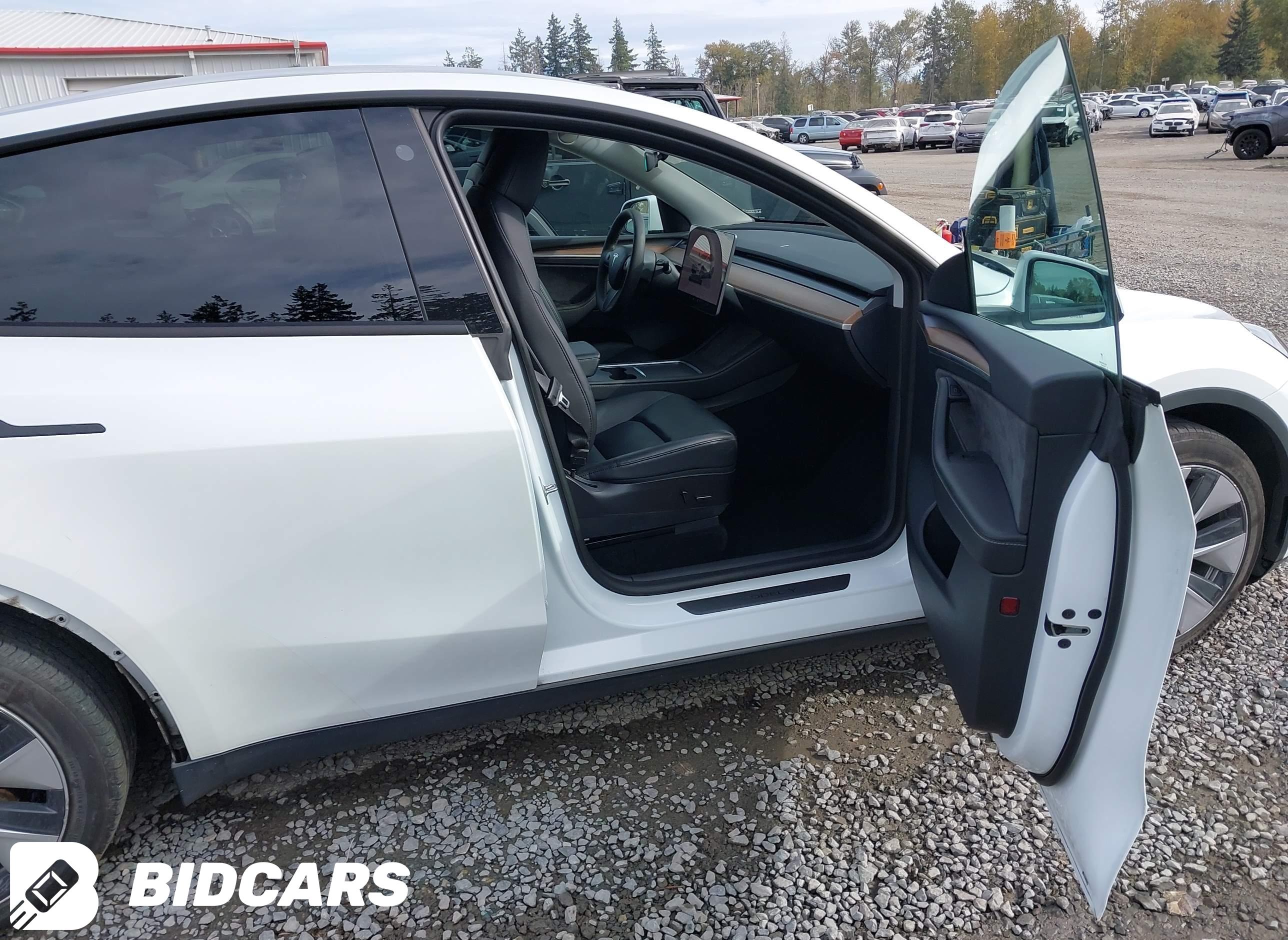 2023 Tesla Model Y, Awd/Long...