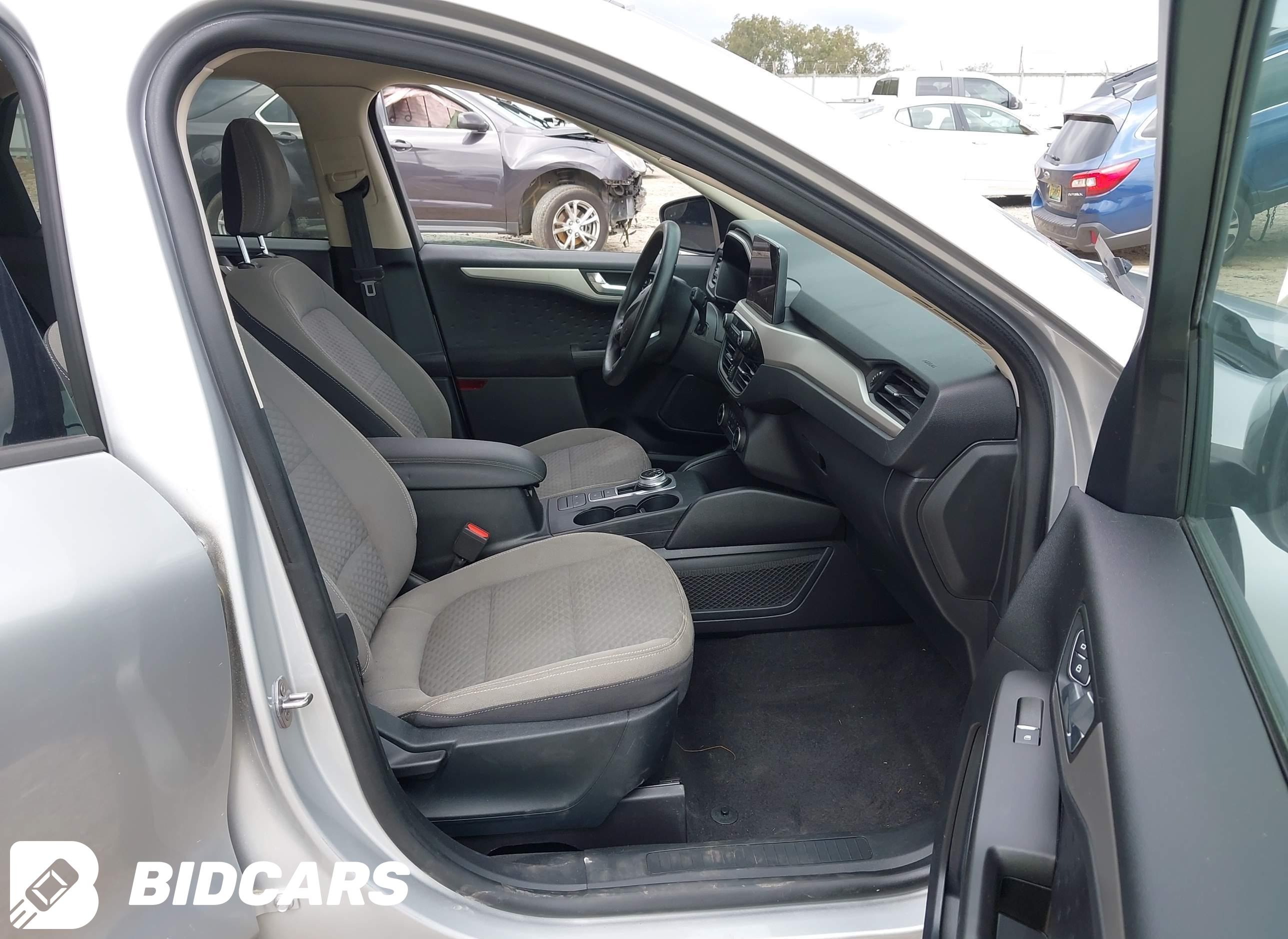 2020 Ford Escape, SE